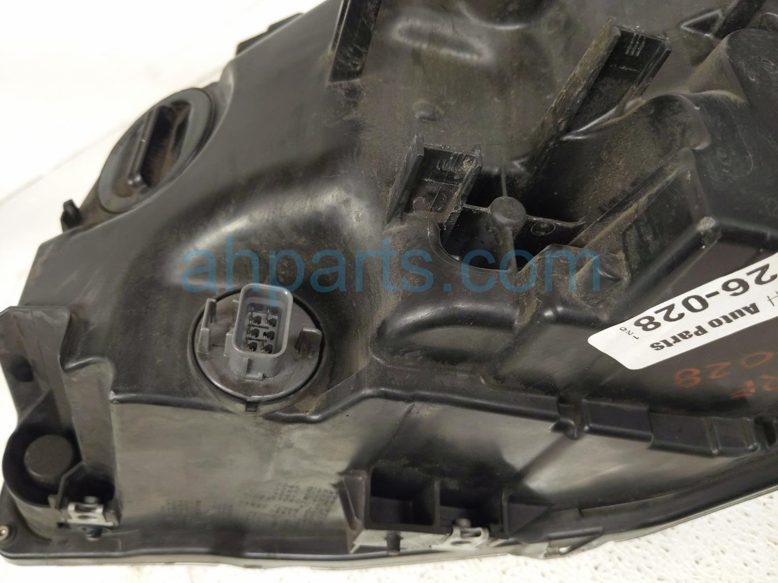 2019 Honda Insight Headlight Passenger Headlamp / Light 33100 TXM A01 Replacement 2019 Honda Insight Headlight Passenger Headlamp / Light 33100 TXM A01 Replacement thumbnail