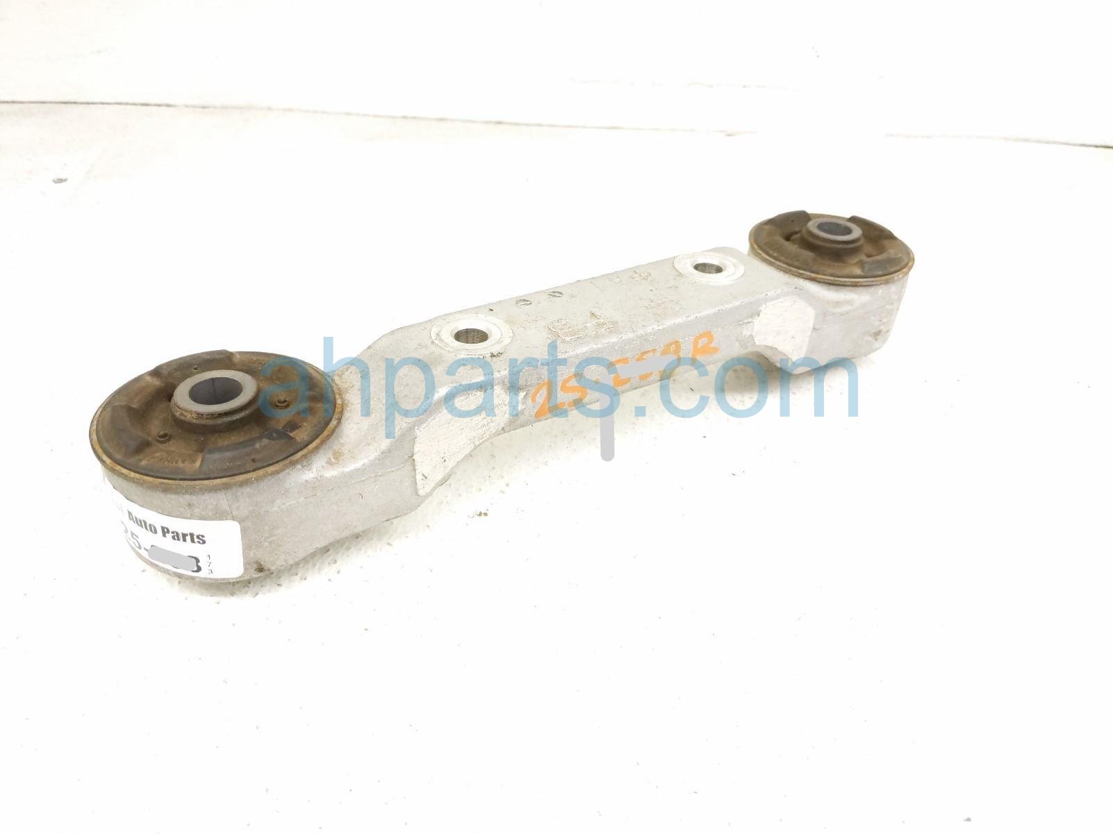 $125 Toyota REAR DIFFERENTIAL MOUNTING BRACKET