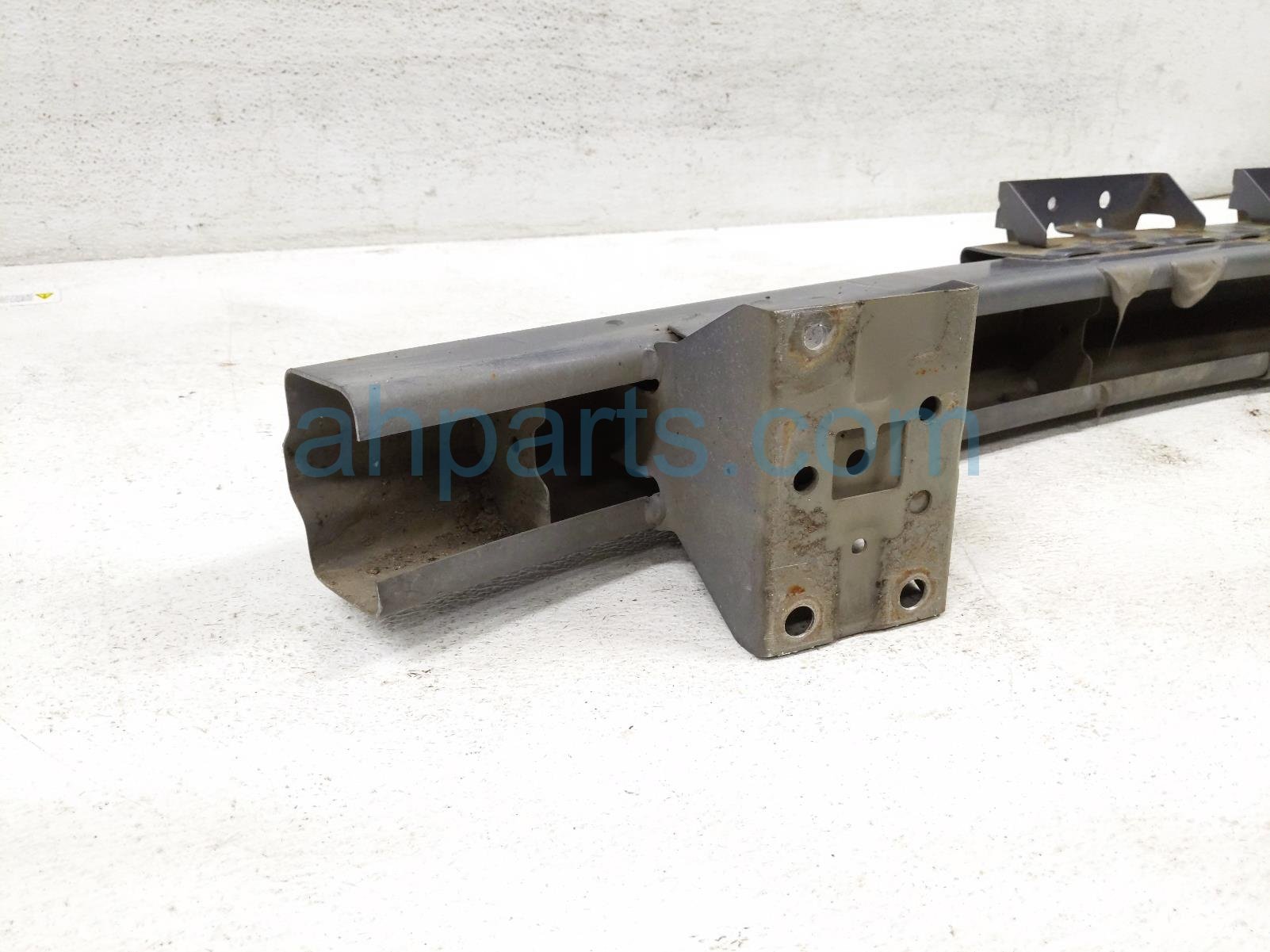 2014 Honda Accord Beam Rear Bumper Reinforcement Bar 71530 T2A A00ZZ Replacement 2014 Honda Accord Beam Rear Bumper Reinforcement Bar 71530 T2A A00ZZ Replacement thumbnail