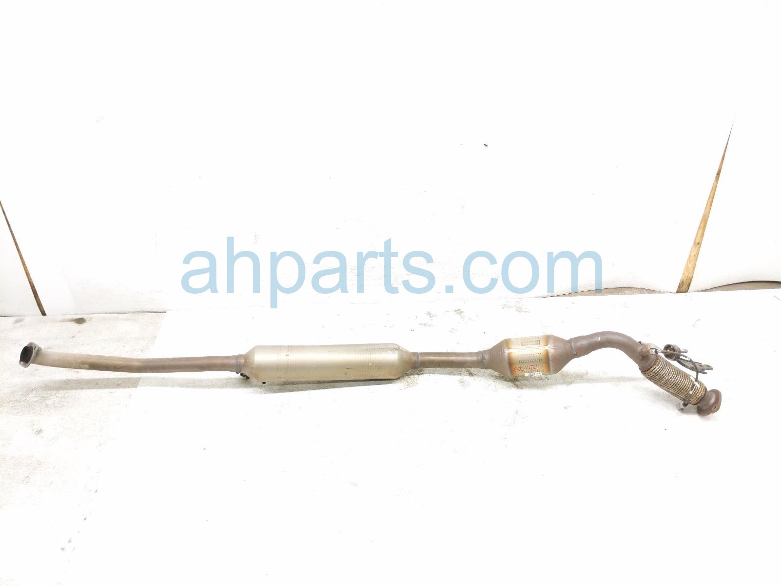 $499 Toyota EXHAUST PIPE & CONVERTER ASSY