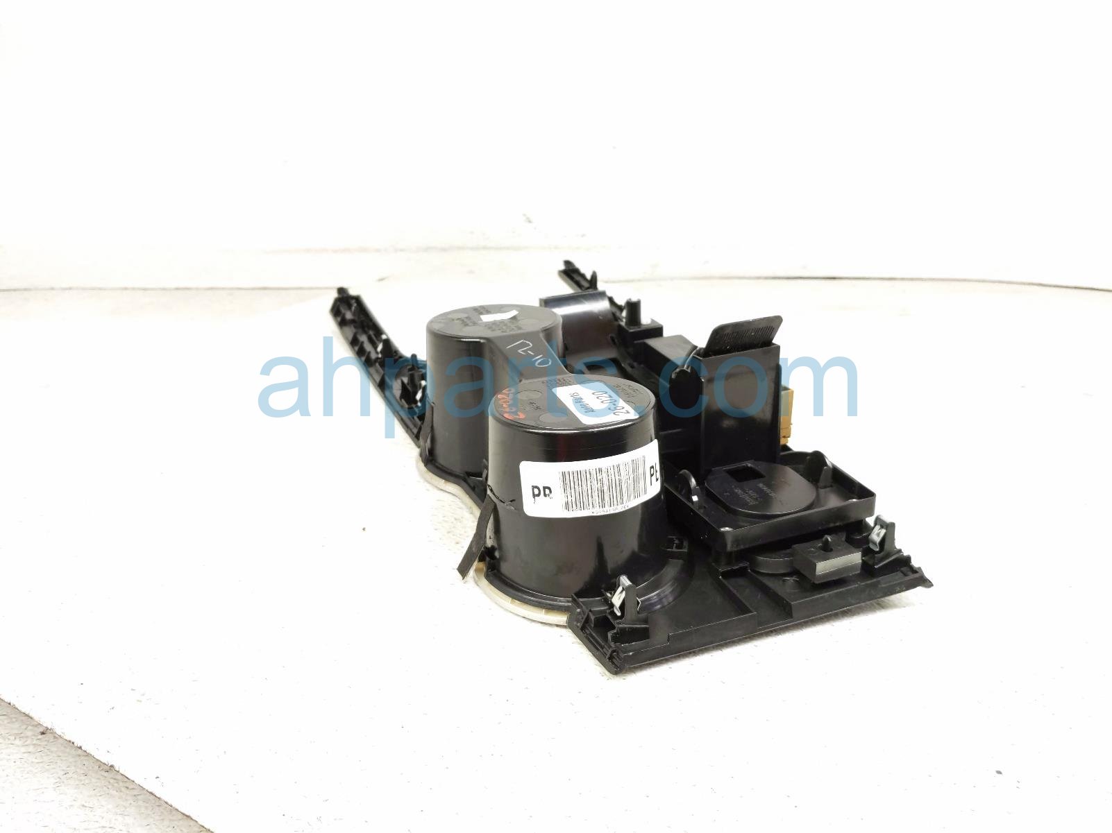 2019 Nissan Pathfinder Shifter Bezel And Cup Hld Trim Blk 96915 9PJ0C Replacement 2019 Nissan Pathfinder Shifter Bezel And Cup Hld Trim Blk 96915 9PJ0C Replacement thumbnail