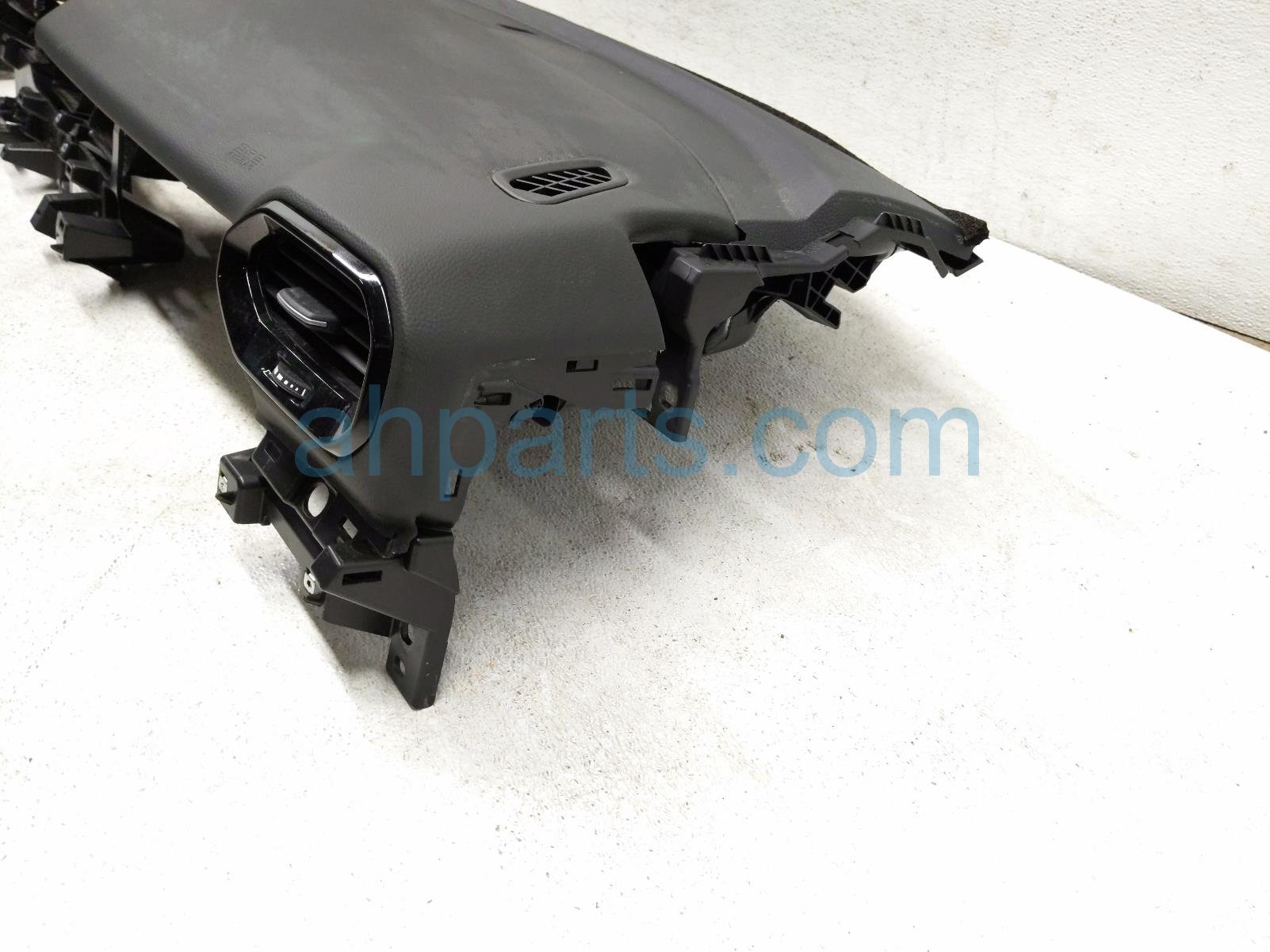 2025 Honda Pilot Dashboard W/ Airbag Black 77100 T90 A04ZA Replacement 2025 Honda Pilot Dashboard W/ Airbag Black 77100 T90 A04ZA Replacement thumbnail