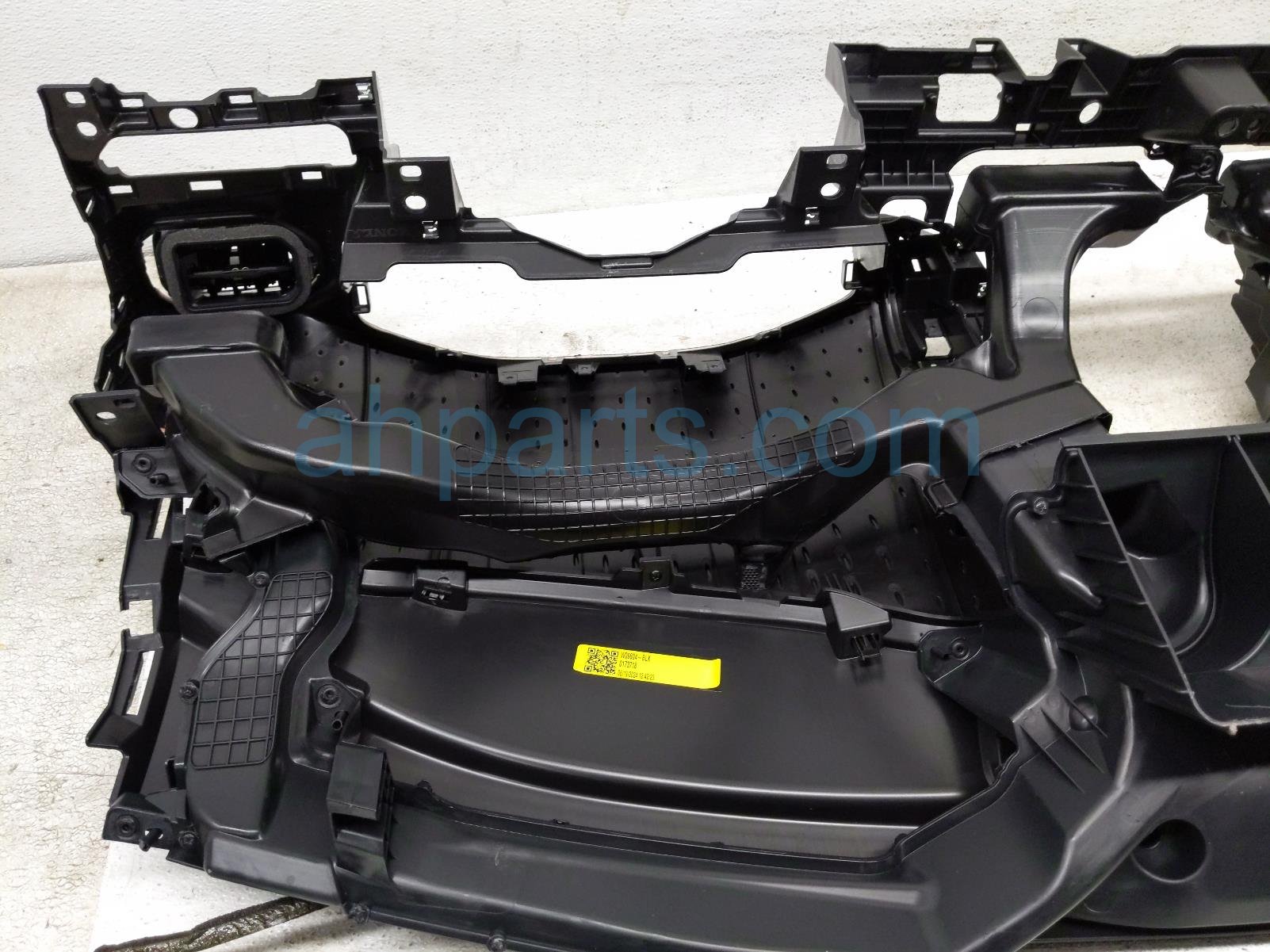 2025 Honda Pilot Dashboard W/ Airbag Black 77100 T90 A04ZA Replacement 2025 Honda Pilot Dashboard W/ Airbag Black 77100 T90 A04ZA Replacement thumbnail