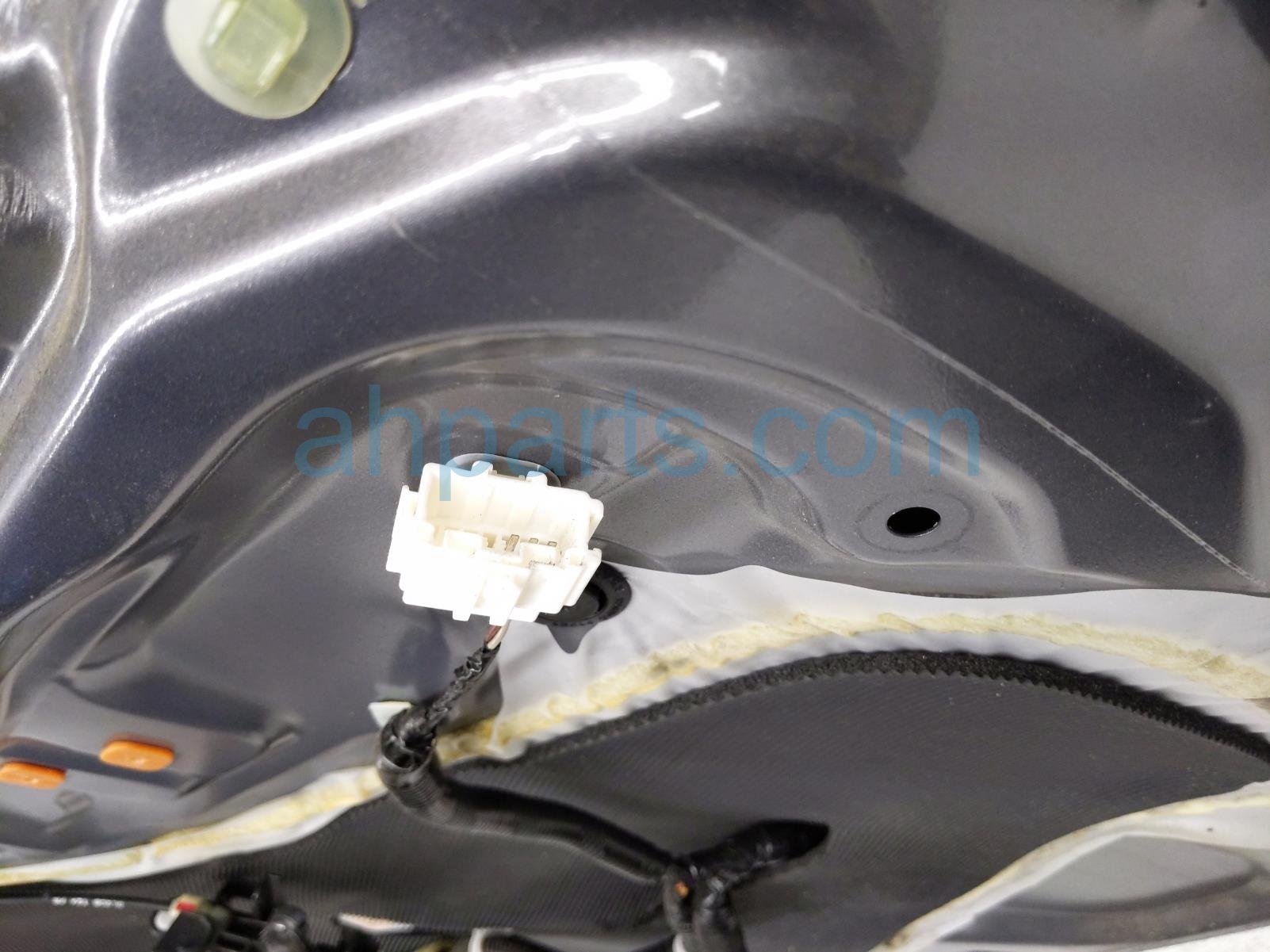 2014 Honda Accord Front Driver Door Grey No Mirror/trim 67050 T2A A90ZZ Replacement 2014 Honda Accord Front Driver Door Grey No Mirror/trim 67050 T2A A90ZZ Replacement thumbnail