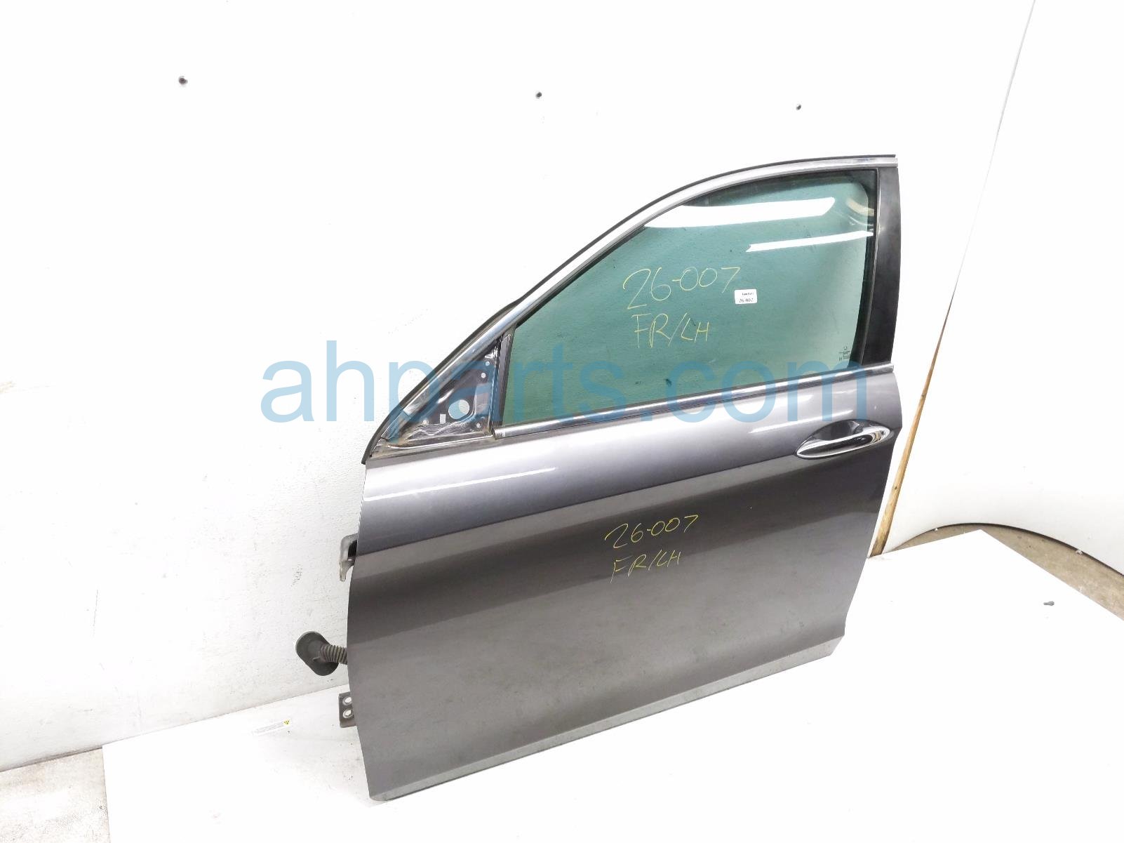 2014 Honda Accord Front Driver Door Grey No Mirror/trim 67050 T2A A90ZZ Replacement 2014 Honda Accord Front Driver Door Grey No Mirror/trim 67050 T2A A90ZZ Replacement thumbnail