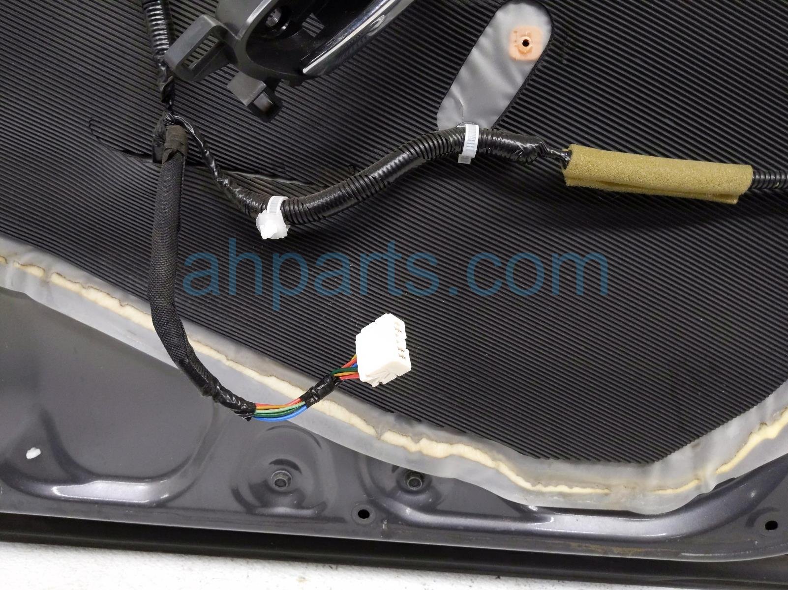 2014 Honda Accord Front Passenger Door Grey No Mirror/trim 67010 T2A A90ZZ Replacement 2014 Honda Accord Front Passenger Door Grey No Mirror/trim 67010 T2A A90ZZ Replacement thumbnail