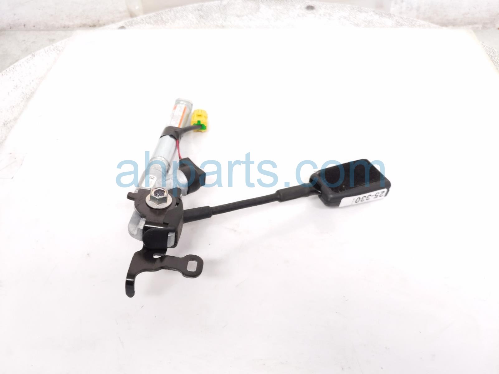 2022 Honda Accord Front Passenger Buckle/pretensioner Black 04813 TVA A11ZA Replacement 2022 Honda Accord Front Passenger Buckle/pretensioner Black 04813 TVA A11ZA Replacement thumbnail