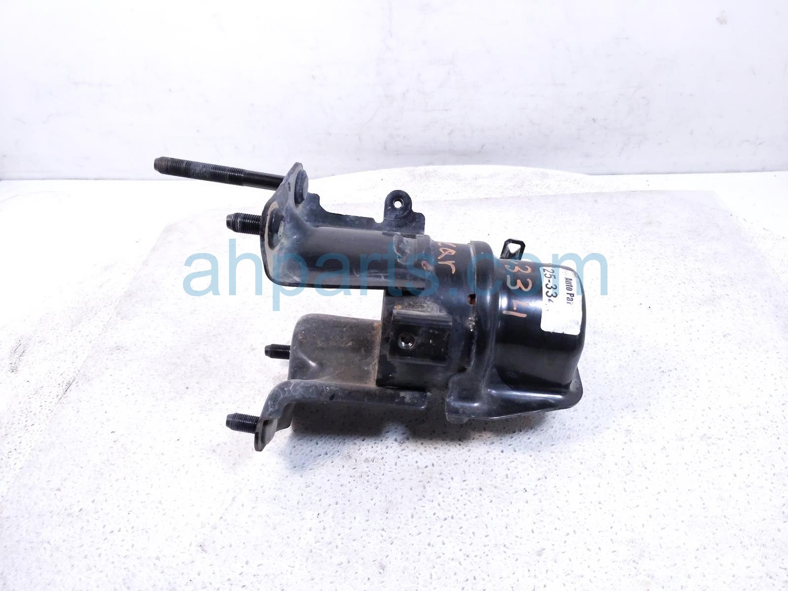 2022 Toyota Sienna Engine/motor Rear Engine Mount Brkt 2.5l Hyb 12371 F0210 Replacement 2022 Toyota Sienna Engine/motor Rear Engine Mount Brkt 2.5l Hyb 12371 F0210 Replacement thumbnail