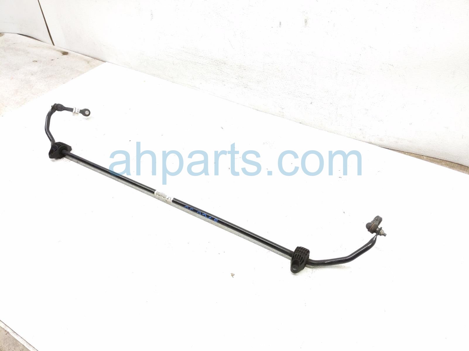 2018 BMW X1 Rear Stabilizer / Sway Bar 33 50 6 859 894 Replacement 2018 BMW X1 Rear Stabilizer / Sway Bar 33 50 6 859 894 Replacement thumbnail