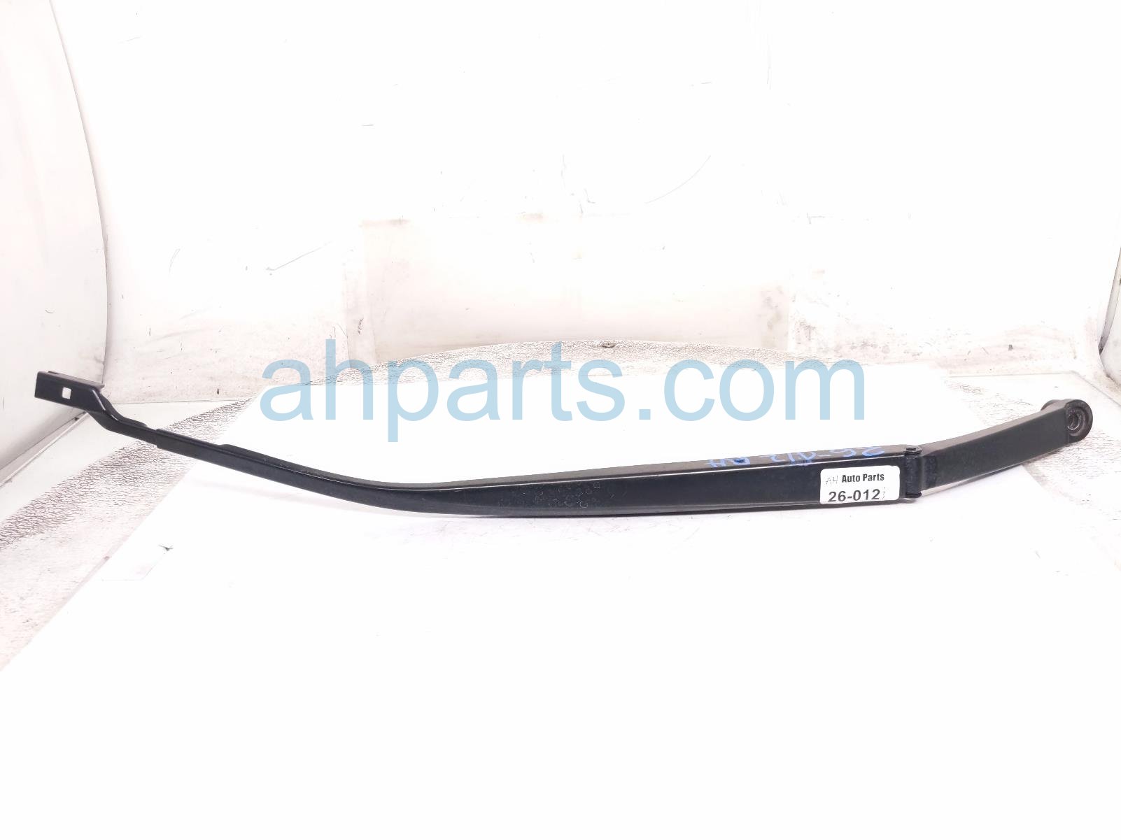 Toyota RH WINDSHIELD WIPER ARM