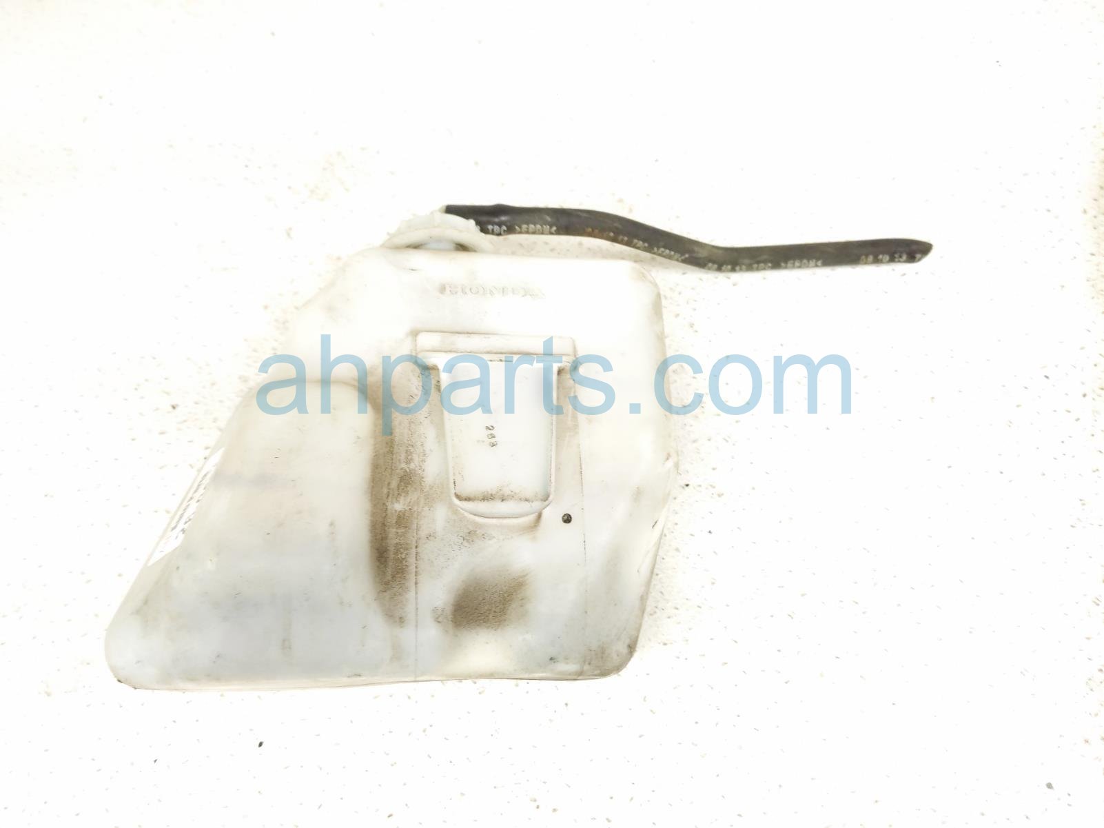 2014 Honda Accord Coolant Overflow Reservoir Tank 19101 5A2 A00 Replacement 2014 Honda Accord Coolant Overflow Reservoir Tank 19101 5A2 A00 Replacement thumbnail