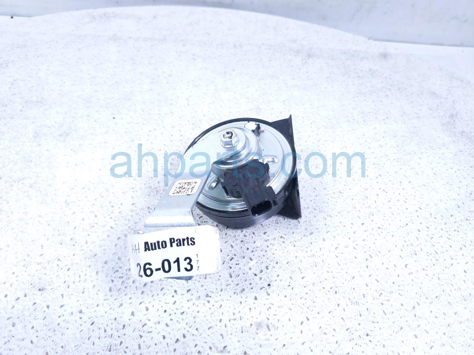 2017 Ford Fusion Horn Assy HG9Z 13801 A Replacement 2017 Ford Fusion Horn Assy HG9Z 13801 A Replacement thumbnail