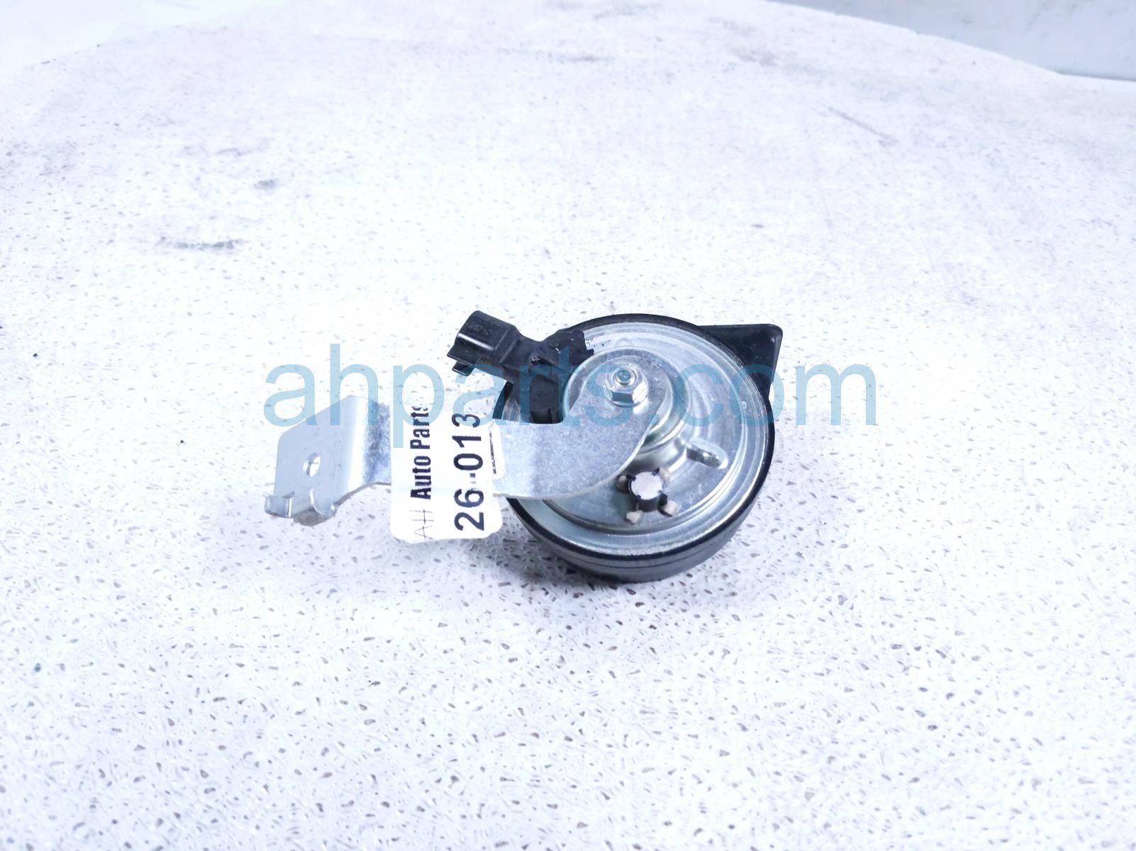 2017 Ford Fusion Horn Assy HG9Z 13832 A Replacement 2017 Ford Fusion Horn Assy HG9Z 13832 A Replacement thumbnail