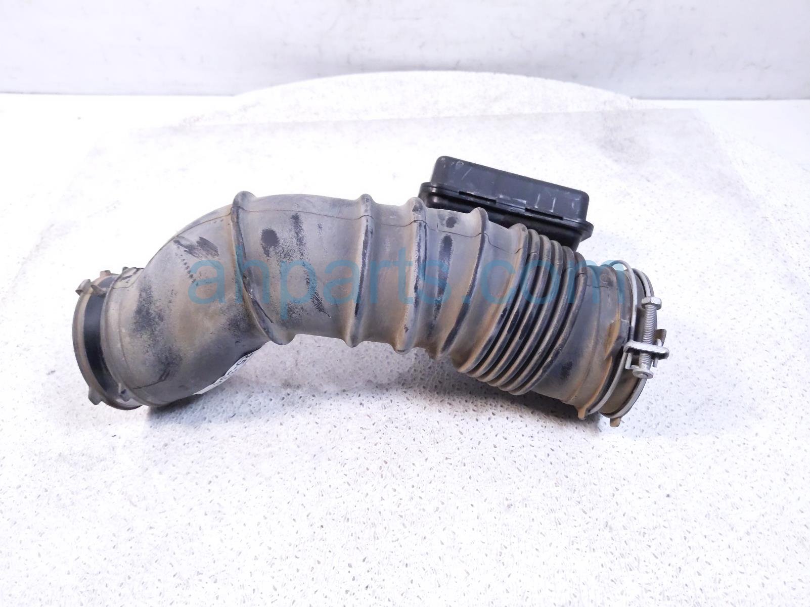 2022 Toyota Sienna Air Cleaner Intake Tube W/resonator 17881 F0160 Replacement 2022 Toyota Sienna Air Cleaner Intake Tube W/resonator 17881 F0160 Replacement thumbnail