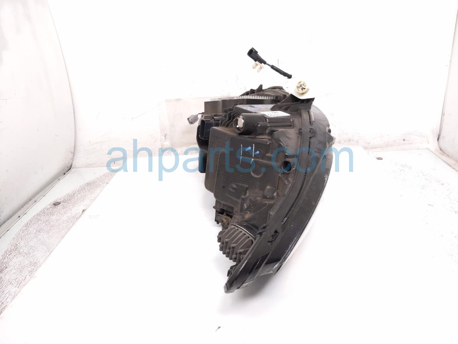 2017 Ford Fusion Headlight Driver Headlamp / Light Led HS7Z 13008 C Replacement 2017 Ford Fusion Headlight Driver Headlamp / Light Led HS7Z 13008 C Replacement thumbnail