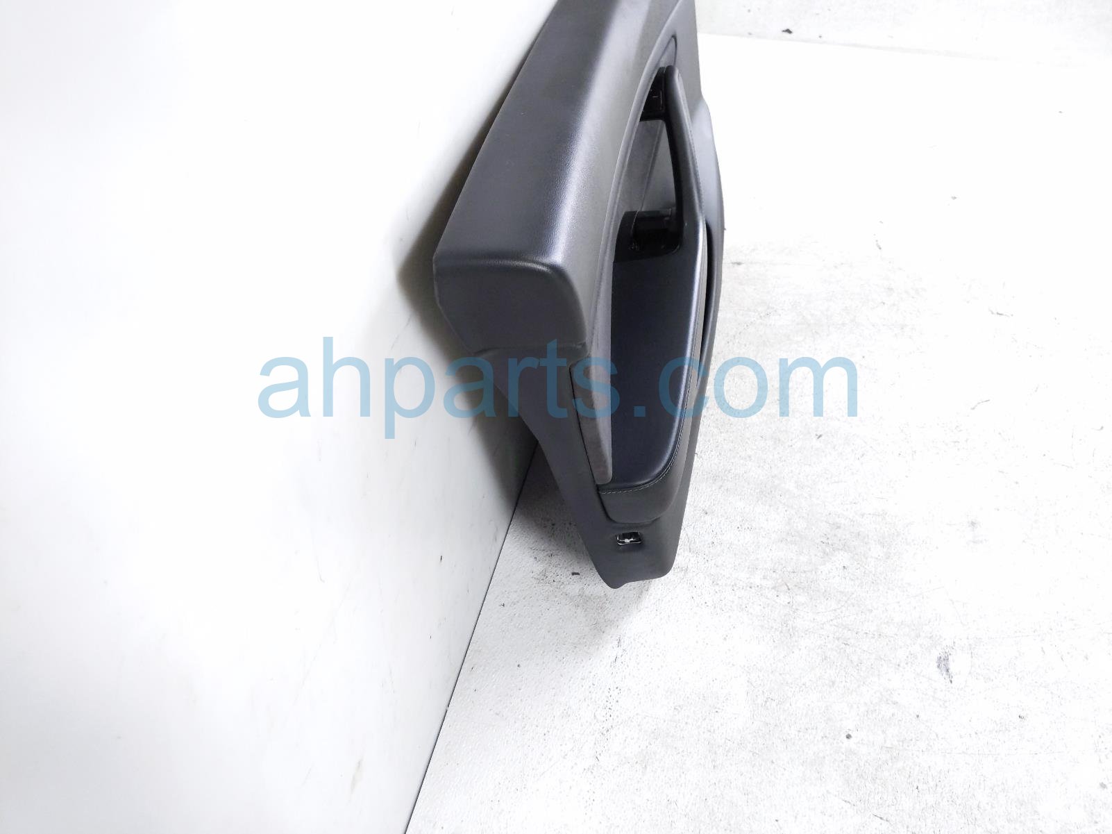 2019 Tesla Tesla 3 Trim / Liner Front Driver Interior Door Panel Black 1090409 91 K Replacement 2019 Tesla Tesla 3 Trim / Liner Front Driver Interior Door Panel Black 1090409 91 K Replacement thumbnail