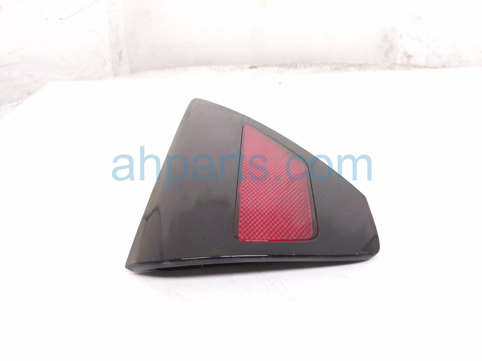 2019 Tesla Tesla 3 Side Marker Lamp / Light Rear Passenger Bumper Reflector 1100781 99 D Replacement 2019 Tesla Tesla 3 Side Marker Lamp / Light Rear Passenger Bumper Reflector 1100781 99 D Replacement thumbnail