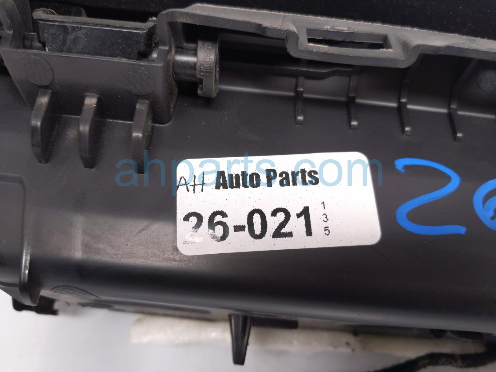 2019 Tesla Tesla 3 Compartment Passenger Glove Box Black 1083340 00 H Replacement 2019 Tesla Tesla 3 Compartment Passenger Glove Box Black 1083340 00 H Replacement thumbnail