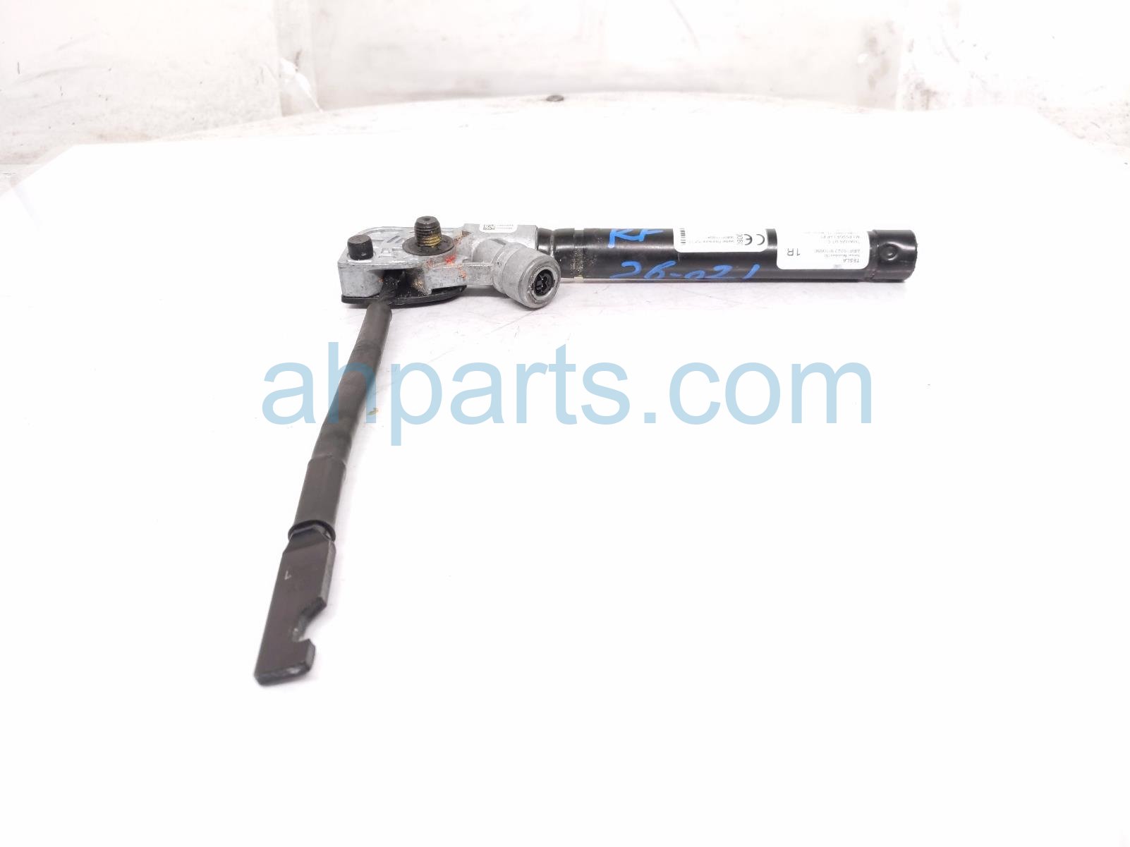 2019 Tesla Tesla 3 Front Passenger Seatbelt Pretensioner Black 1090324 01 E Replacement 2019 Tesla Tesla 3 Front Passenger Seatbelt Pretensioner Black 1090324 01 E Replacement thumbnail