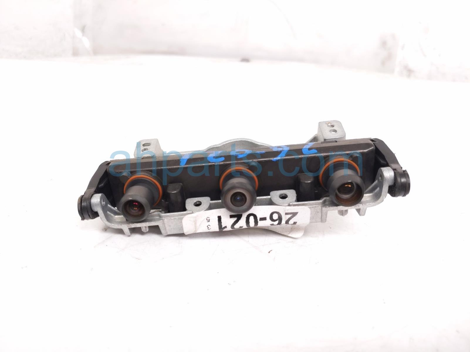 2019 Tesla Tesla 3 Front Triple Camera Assy 1143746 00 D Replacement 2019 Tesla Tesla 3 Front Triple Camera Assy 1143746 00 D Replacement thumbnail