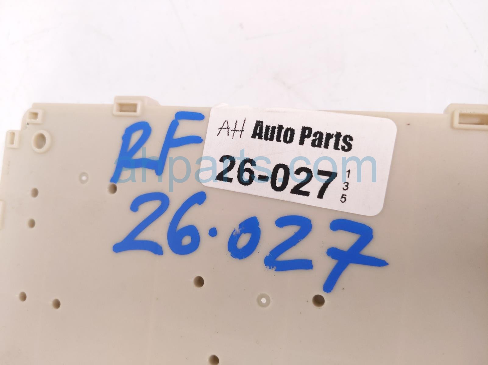 2025 Honda Pilot Passenger Cabin Fuse Box Sport 3.5l Fwd 38840 T90 A11 Replacement 2025 Honda Pilot Passenger Cabin Fuse Box Sport 3.5l Fwd 38840 T90 A11 Replacement thumbnail