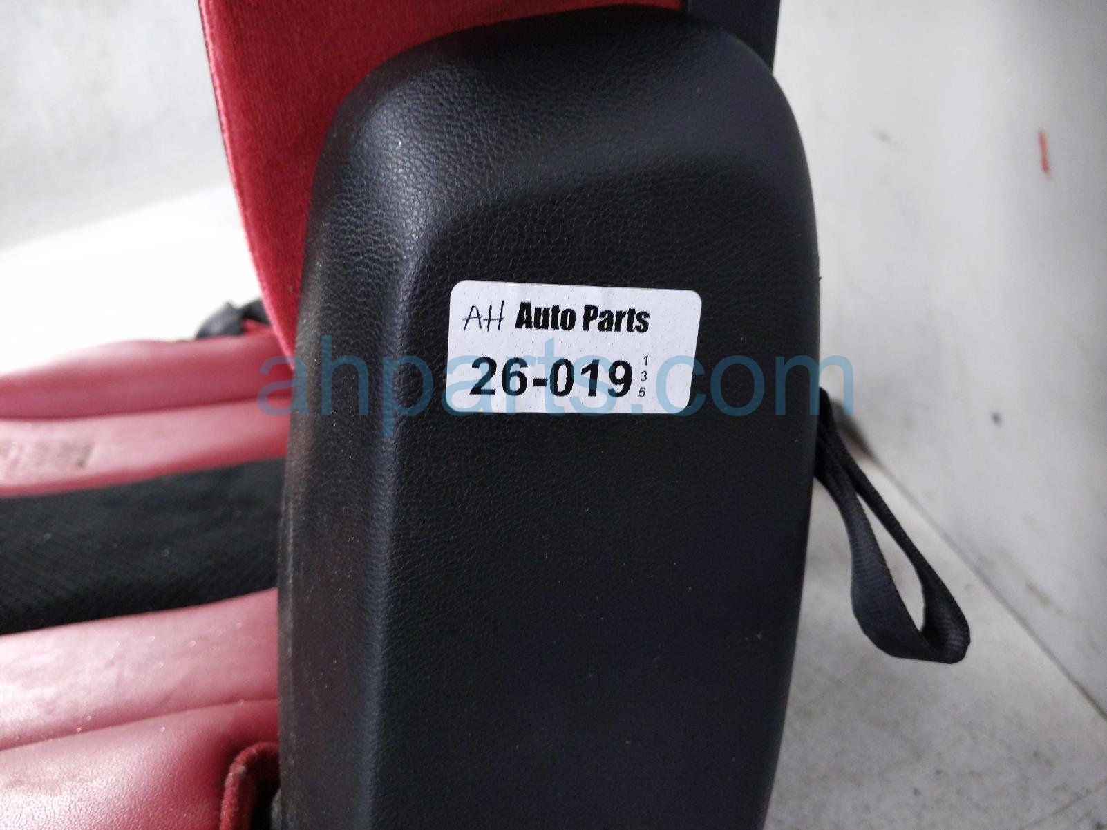 2022 Acura MDX Rear / Back (2nd Row) 2nd Row Driver Seat Red Leather 81732 TYA A21 Replacement 2022 Acura MDX Rear / Back (2nd Row) 2nd Row Driver Seat Red Leather 81732 TYA A21 Replacement thumbnail