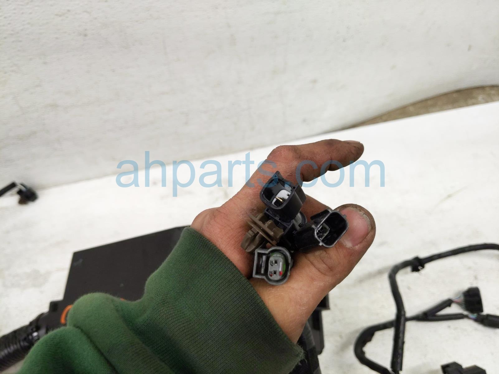 2025 Honda Pilot Engine Room Wire Harness Touring 3220A T90 A50 Replacement 2025 Honda Pilot Engine Room Wire Harness Touring 3220A T90 A50 Replacement thumbnail