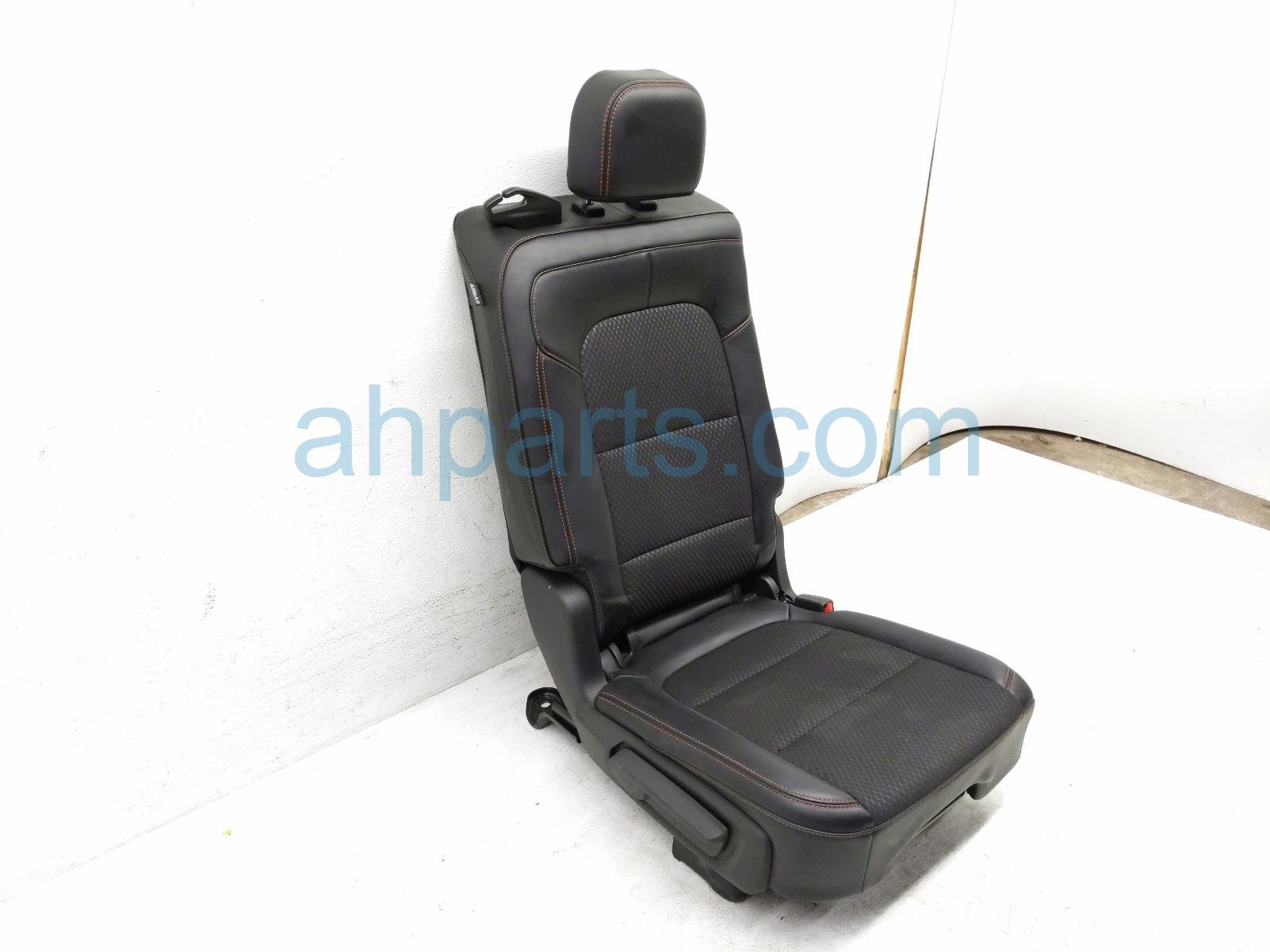 2023 Ford Escape Rear Back (2nd Row) 2nd Row Passenger Seat Blk W/red PJ6Z 7866600 EA Replacement 2023 Ford Escape Rear Back (2nd Row) 2nd Row Passenger Seat Blk W/red PJ6Z 7866600 EA Replacement thumbnail