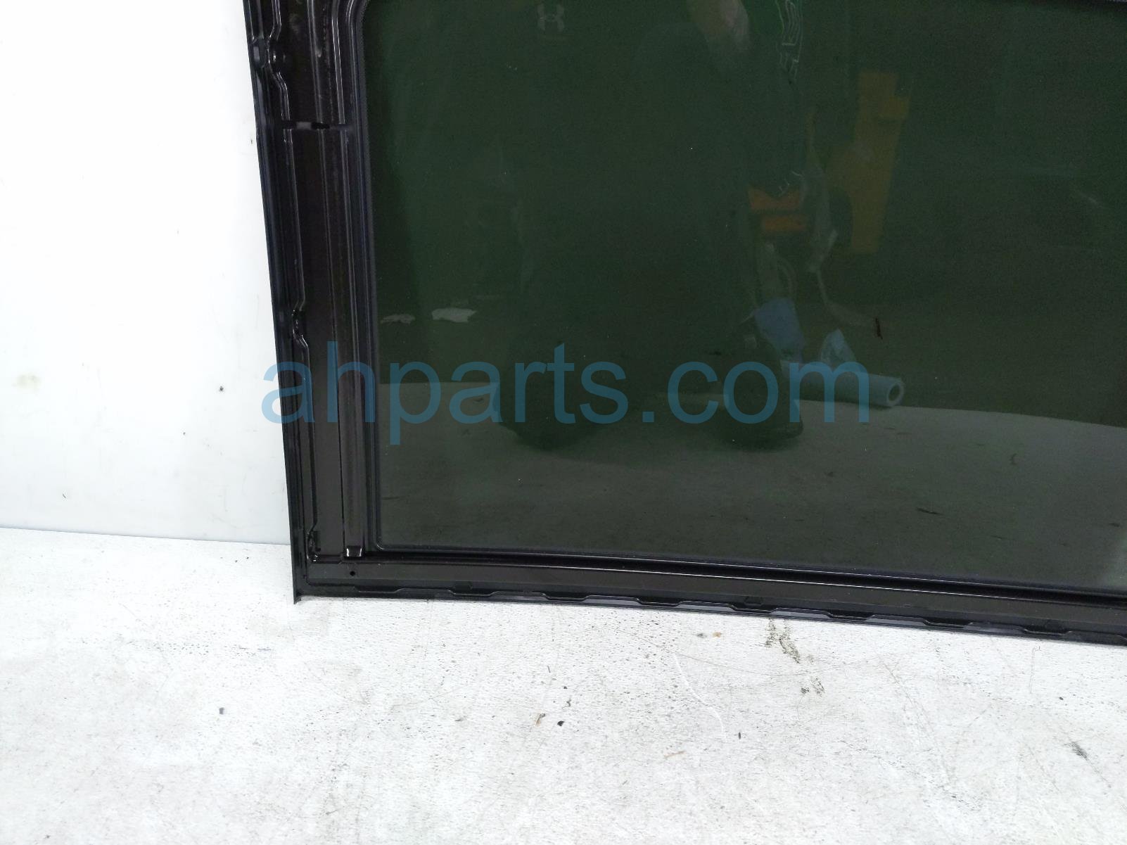 2022 Acura MDX Sunroof / Front Sun Roof Glass Window 70251 TJB A01 Replacement 2022 Acura MDX Sunroof / Front Sun Roof Glass Window 70251 TJB A01 Replacement thumbnail