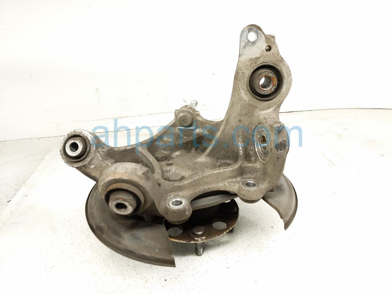 2014 Honda Accord Axle Stub Rear Passenger Spindle Knuckle Hub 52210 T2A A50 Replacement 2014 Honda Accord Axle Stub Rear Passenger Spindle Knuckle Hub 52210 T2A A50 Replacement thumbnail