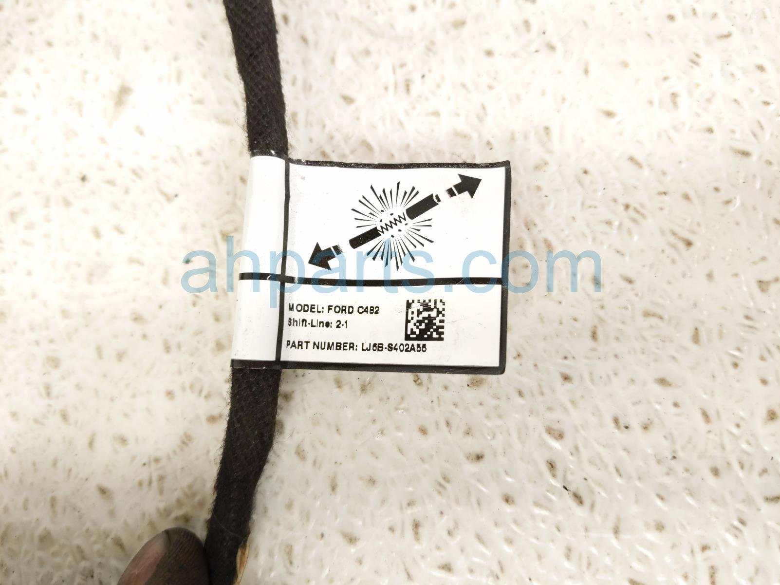 2023 Ford Escape Rear Driver Power Liftgate Strut LJ6B S402A55 AE Replacement 2023 Ford Escape Rear Driver Power Liftgate Strut LJ6B S402A55 AE Replacement thumbnail