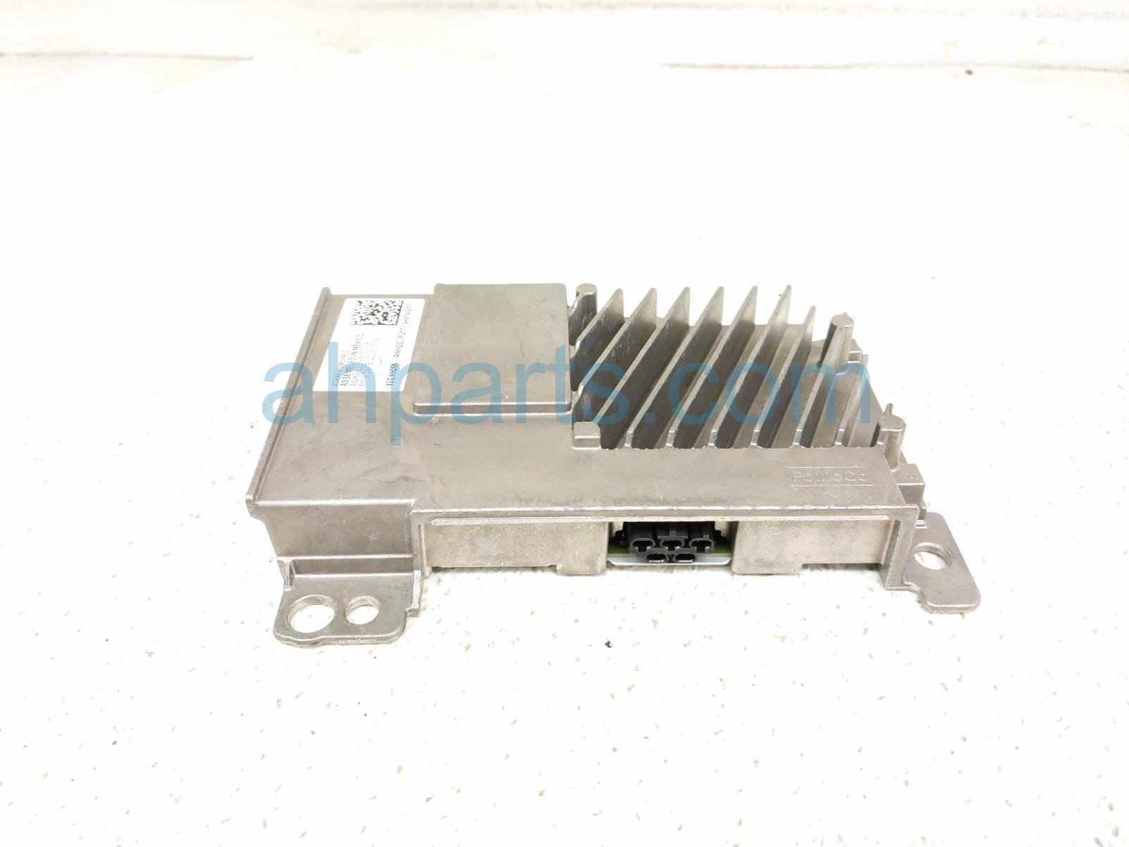 2023 Ford Escape Network Gateway Module Unit PU5T 14H474 BAF Replacement 2023 Ford Escape Network Gateway Module Unit PU5T 14H474 BAF Replacement thumbnail
