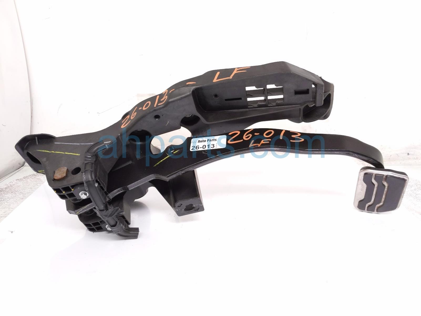 2017 Ford Fusion Brake Pedal Assy Driver 2.0l FG9Z 2455 C Replacement 2017 Ford Fusion Brake Pedal Assy Driver 2.0l FG9Z 2455 C Replacement thumbnail