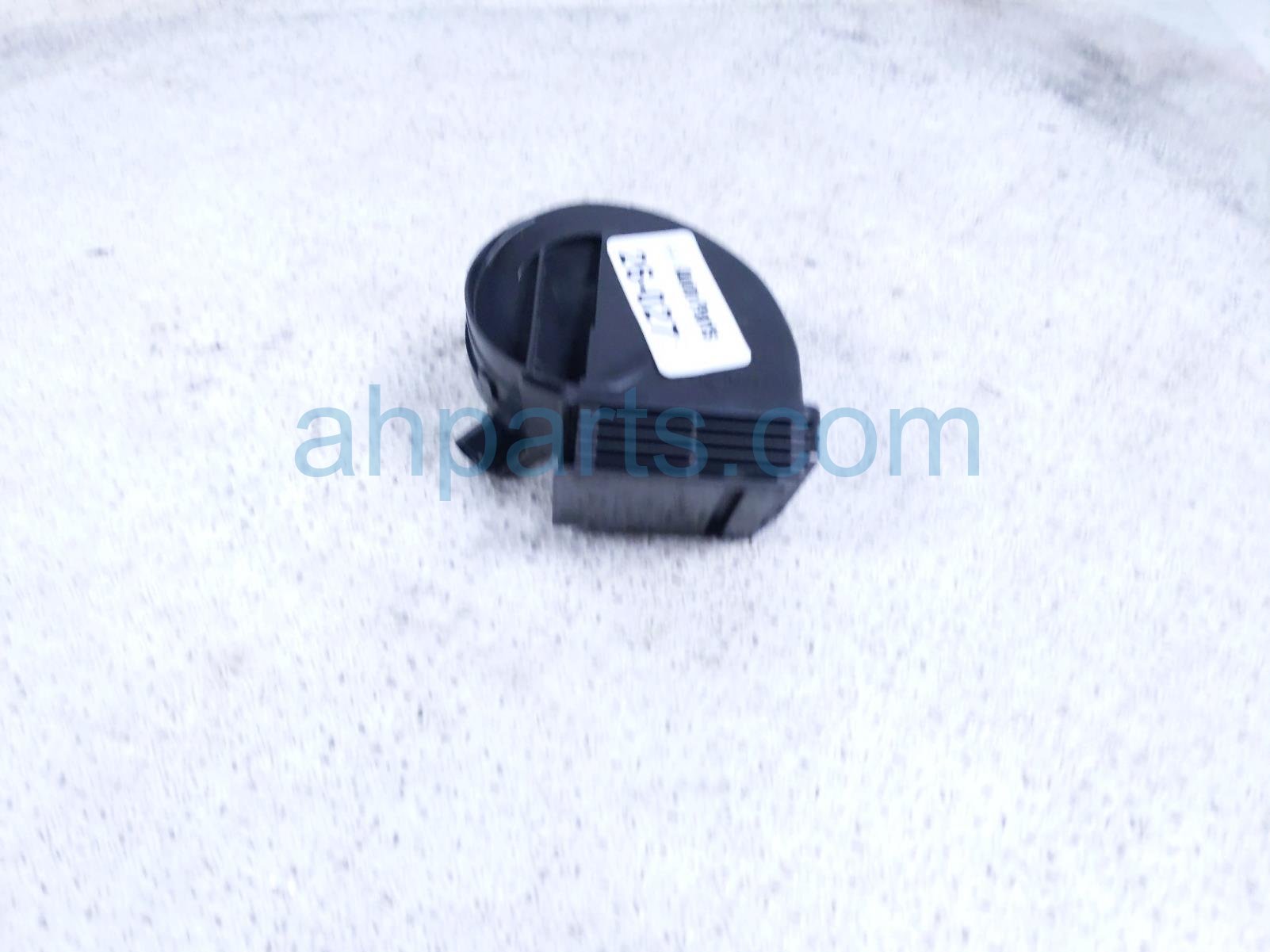 2025 Honda Pilot High Pitch Note Horn Passenger 38150 T90 A01 Replacement 2025 Honda Pilot High Pitch Note Horn Passenger 38150 T90 A01 Replacement thumbnail