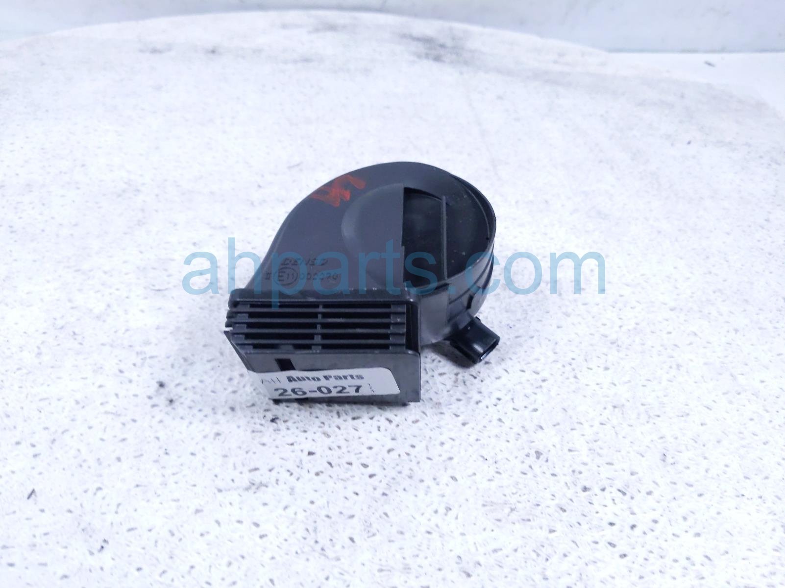 Honda LOW PITCH NOTE HORN LH Honda LOW PITCH NOTE HORN LH