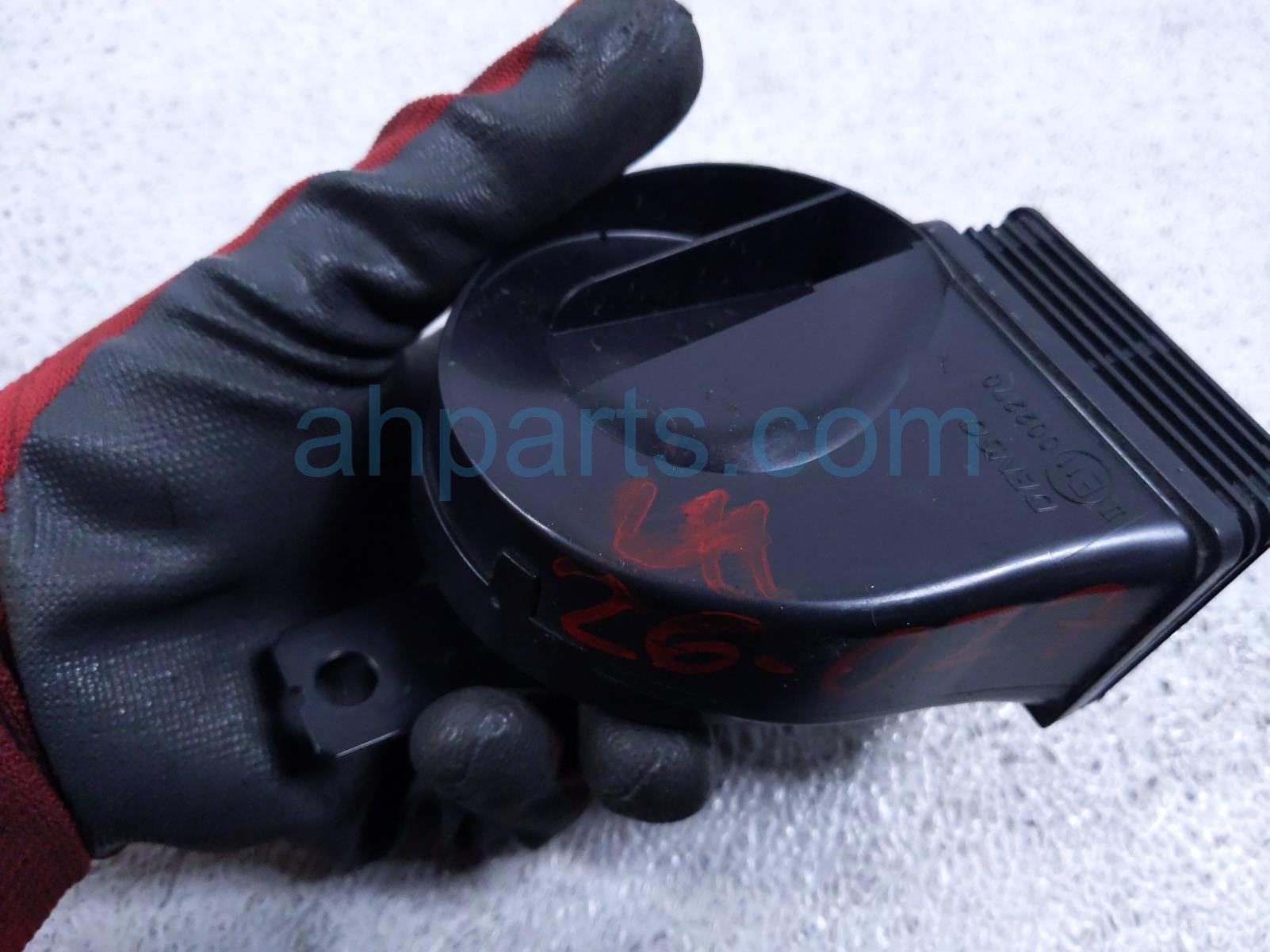 2025 Honda Pilot Low Pitch Note Horn Driver 38100 T90 A01 Replacement 2025 Honda Pilot Low Pitch Note Horn Driver 38100 T90 A01 Replacement thumbnail