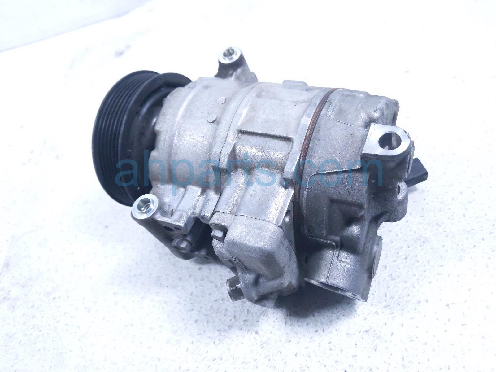 2014 Audi A6 Audi Air + Clutch Ac Pump / Compressor 4G0 260 805 D Replacement 2014 Audi A6 Audi Air + Clutch Ac Pump / Compressor 4G0 260 805 D Replacement thumbnail