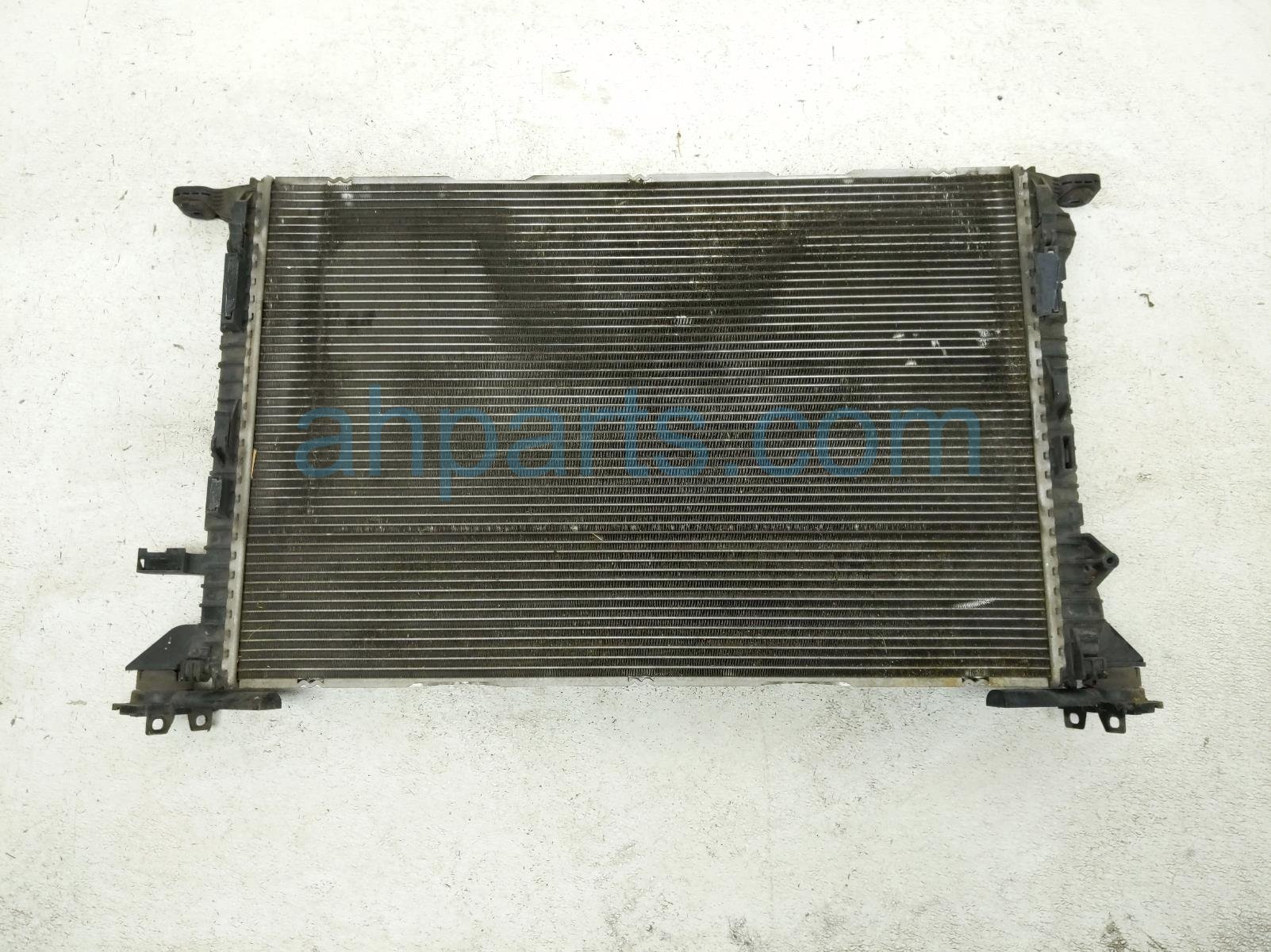2014 Audi A6 Audi Radiator 8K0 121 251 L Replacement 2014 Audi A6 Audi Radiator 8K0 121 251 L Replacement thumbnail