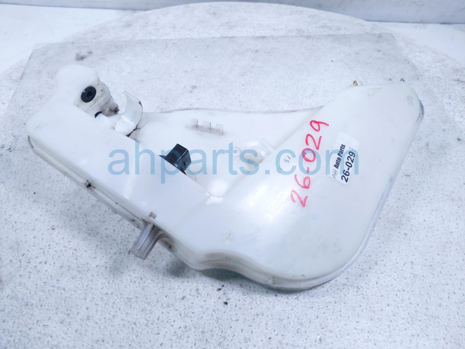2014 Audi A6 Audi Windshield Washer Reservoir Tank 4G8 955 453 F Replacement 2014 Audi A6 Audi Windshield Washer Reservoir Tank 4G8 955 453 F Replacement thumbnail