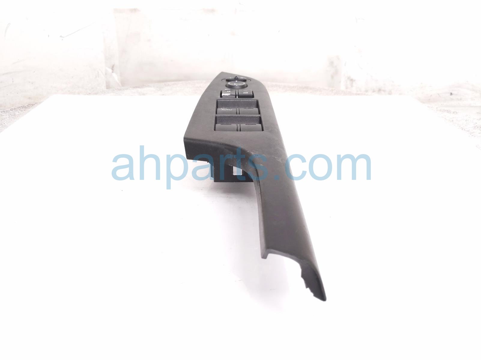 2013 Honda CR V Power / Master Window Control Switch 35750 T0A A01 Replacement 2013 Honda CR V Power / Master Window Control Switch 35750 T0A A01 Replacement thumbnail