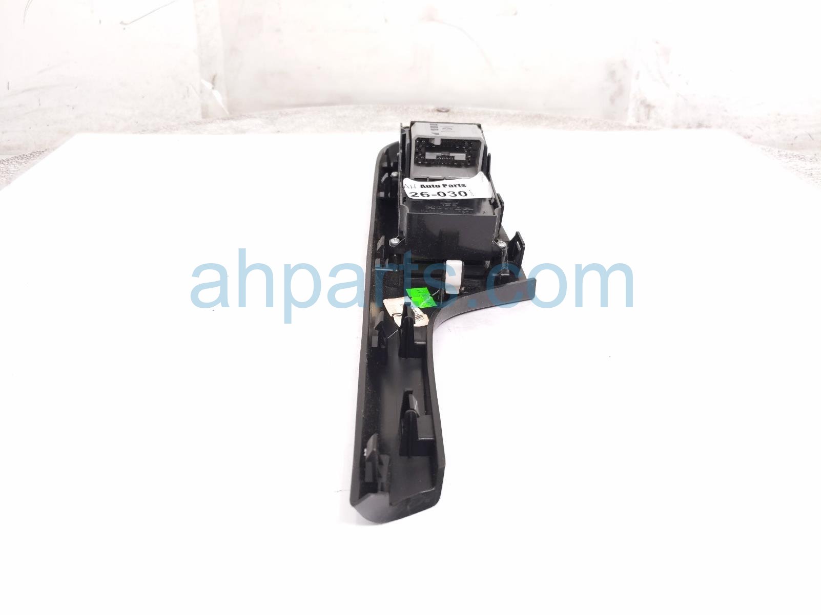 2013 Honda CR V Power / Master Window Control Switch 35750 T0A A01 Replacement 2013 Honda CR V Power / Master Window Control Switch 35750 T0A A01 Replacement thumbnail