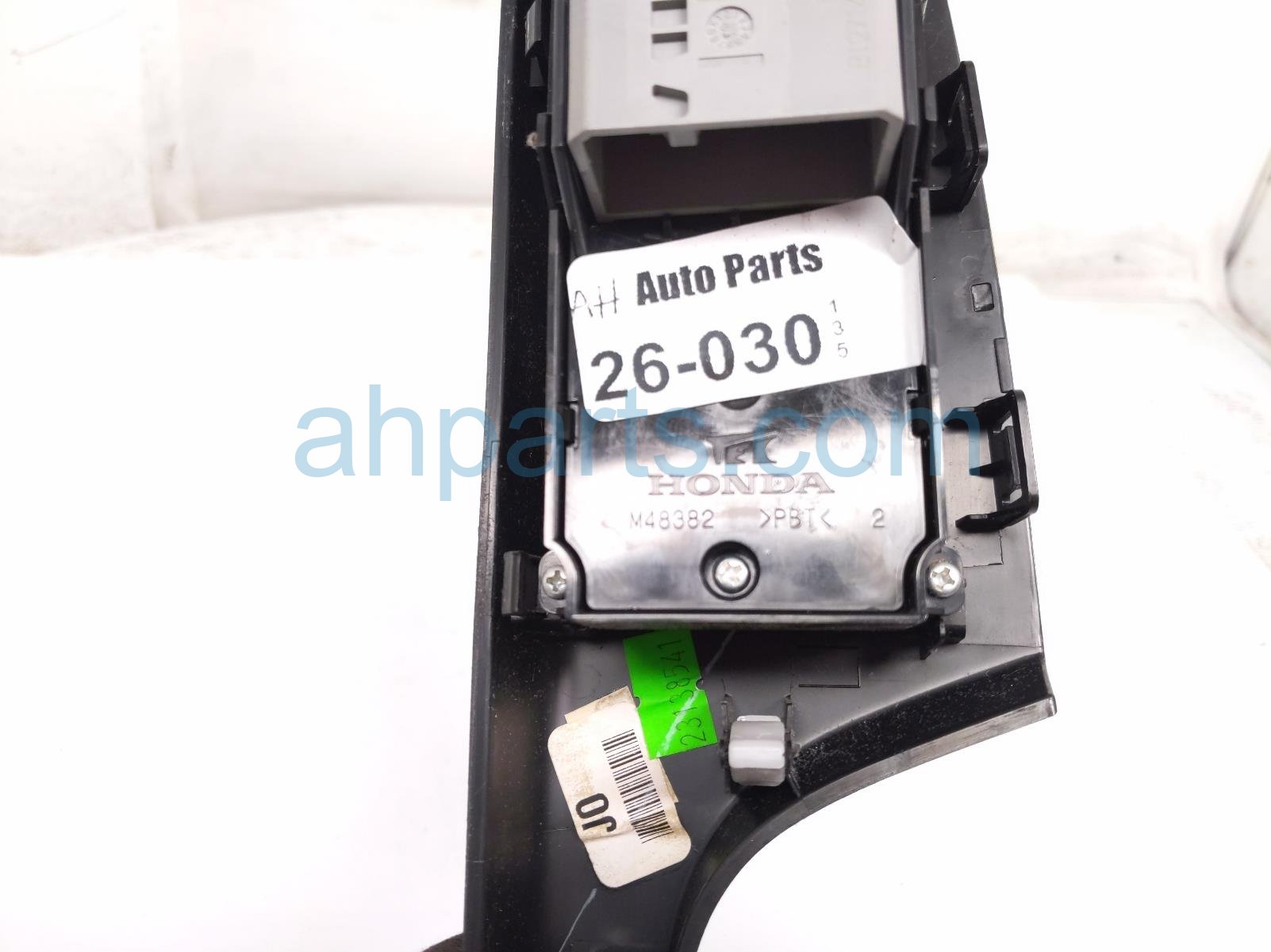 2013 Honda CR V Power / Master Window Control Switch 35750 T0A A01 Replacement 2013 Honda CR V Power / Master Window Control Switch 35750 T0A A01 Replacement thumbnail