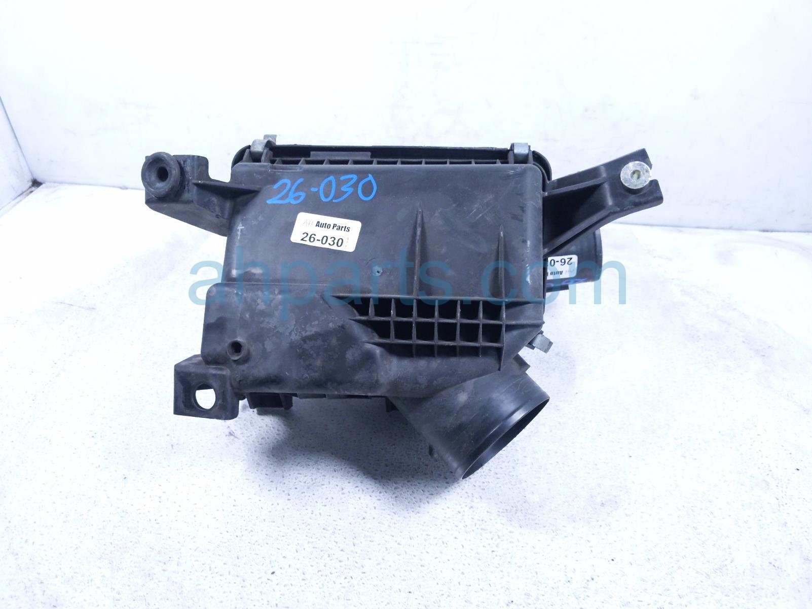 Honda AIR CLEANER INTAKE BOX