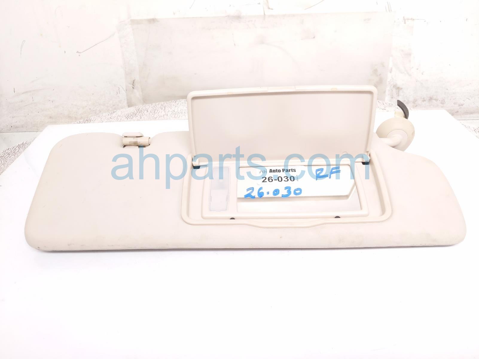 Honda RH SUN VISOR - GREY Honda RH SUN VISOR - GREY