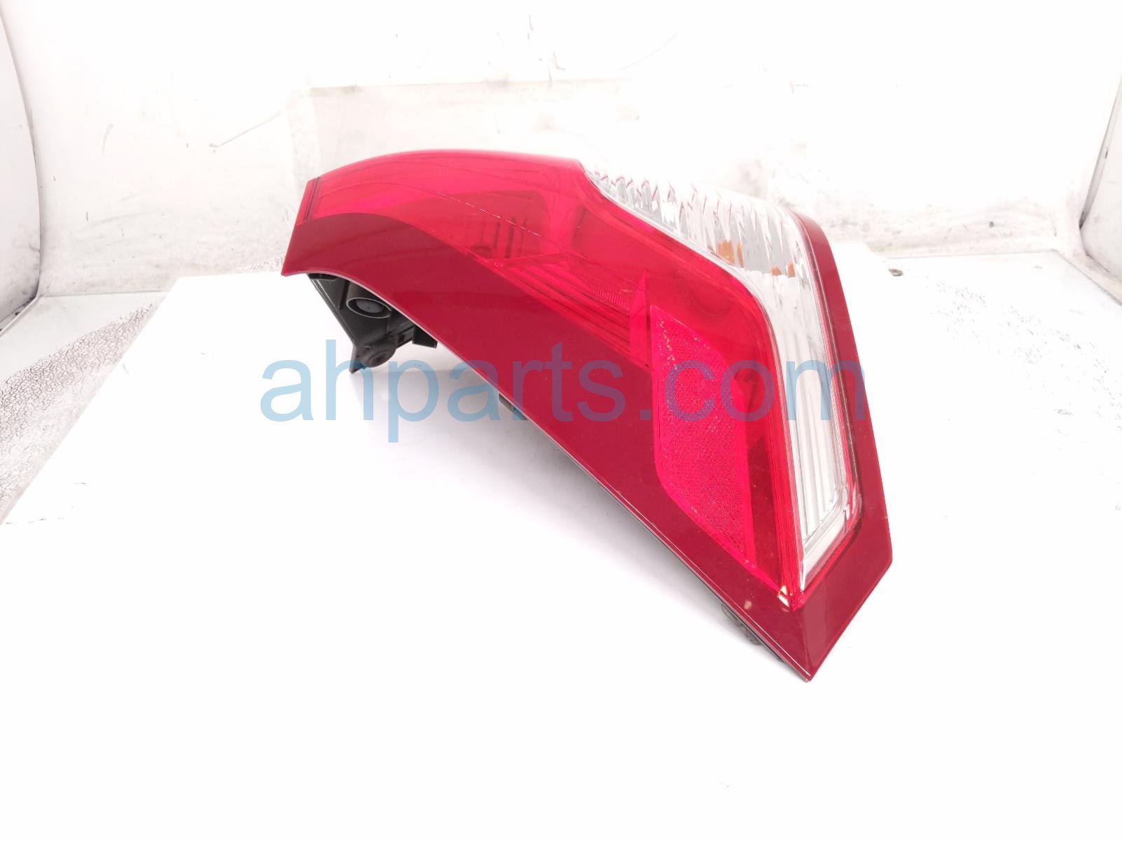 2013 Honda CR V Light / Rear Lower Driver Tail Lamp (on Body) 33550 T0A A01 Replacement 2013 Honda CR V Light / Rear Lower Driver Tail Lamp (on Body) 33550 T0A A01 Replacement thumbnail