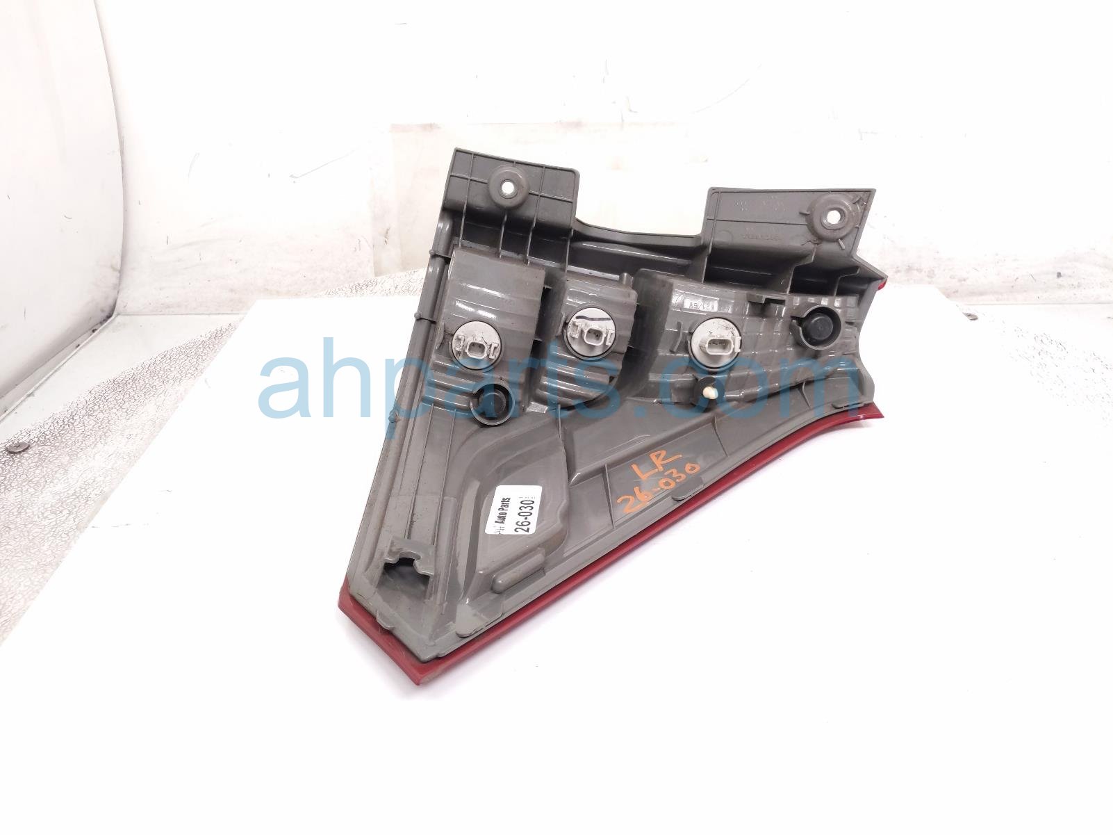 2013 Honda CR V Light / Rear Lower Driver Tail Lamp (on Body) 33550 T0A A01 Replacement 2013 Honda CR V Light / Rear Lower Driver Tail Lamp (on Body) 33550 T0A A01 Replacement thumbnail