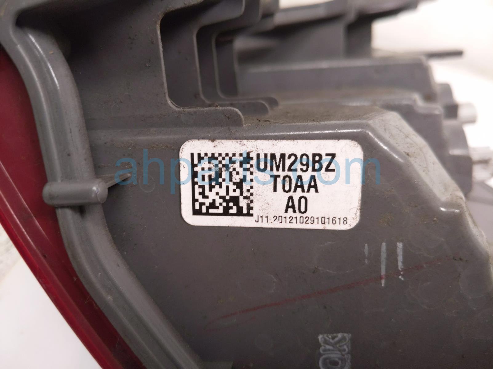 2013 Honda CR V Light / Rear Lower Driver Tail Lamp (on Body) 33550 T0A A01 Replacement 2013 Honda CR V Light / Rear Lower Driver Tail Lamp (on Body) 33550 T0A A01 Replacement thumbnail