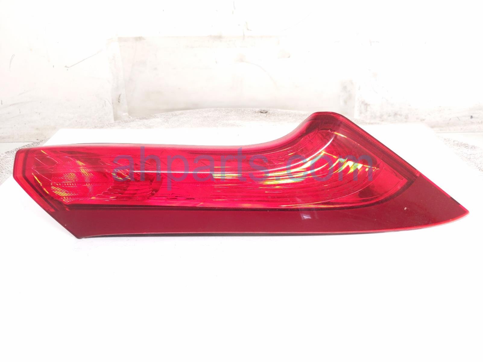 Honda UPPER RH TAIL LAMP (ON BODY)