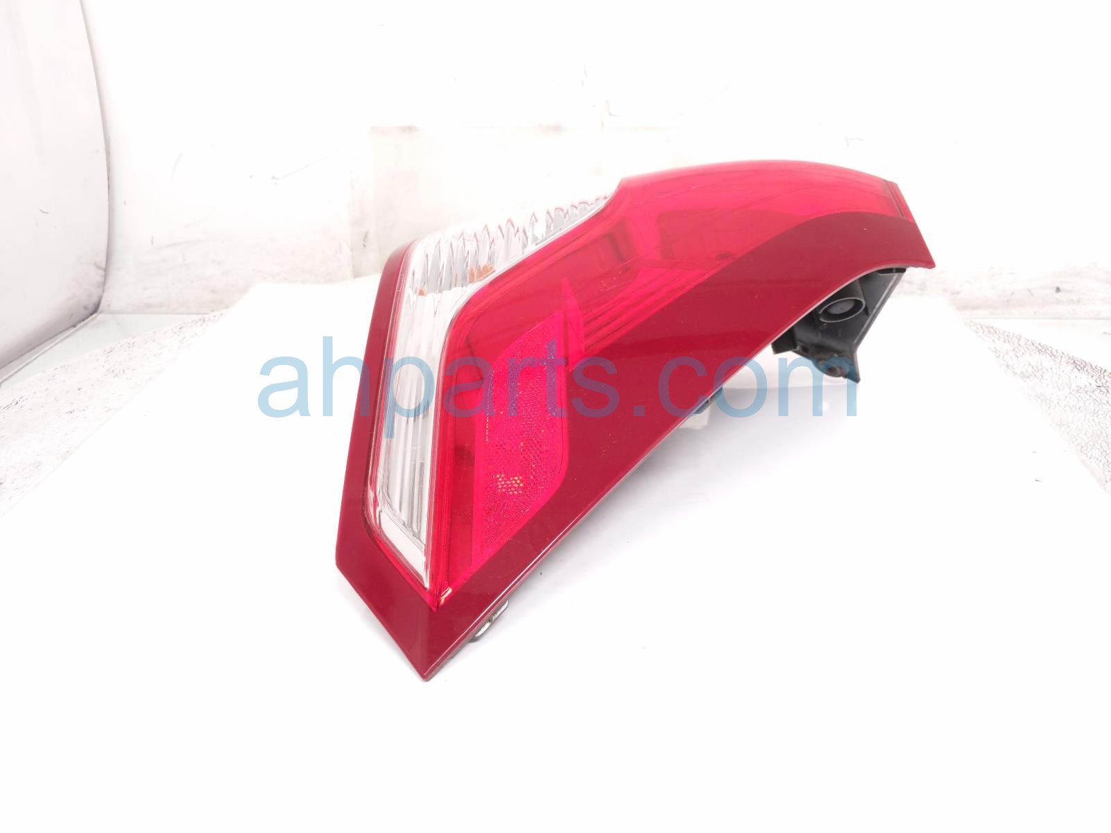 2013 Honda CR V Light / Rear Lower Passenger Tail Lamp (on Body) 33500 T0A A01 Replacement 2013 Honda CR V Light / Rear Lower Passenger Tail Lamp (on Body) 33500 T0A A01 Replacement thumbnail