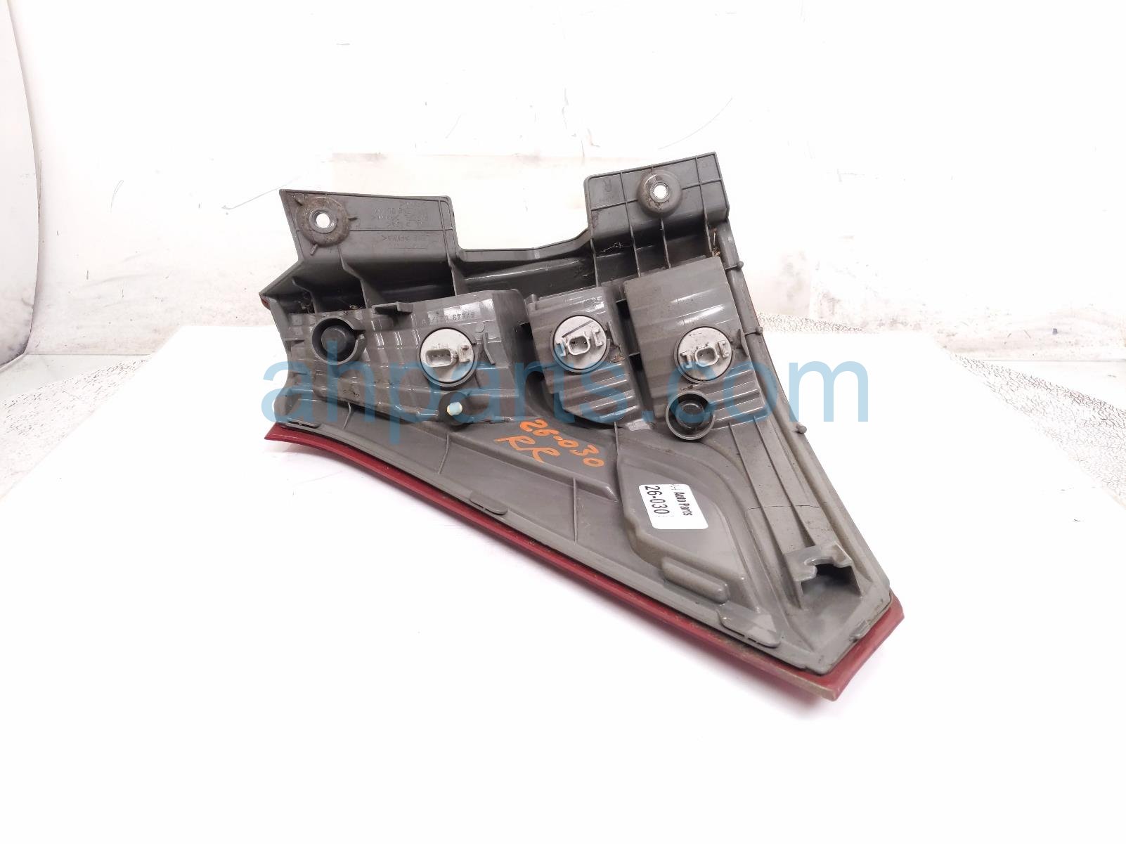 2013 Honda CR V Light / Rear Lower Passenger Tail Lamp (on Body) 33500 T0A A01 Replacement 2013 Honda CR V Light / Rear Lower Passenger Tail Lamp (on Body) 33500 T0A A01 Replacement thumbnail